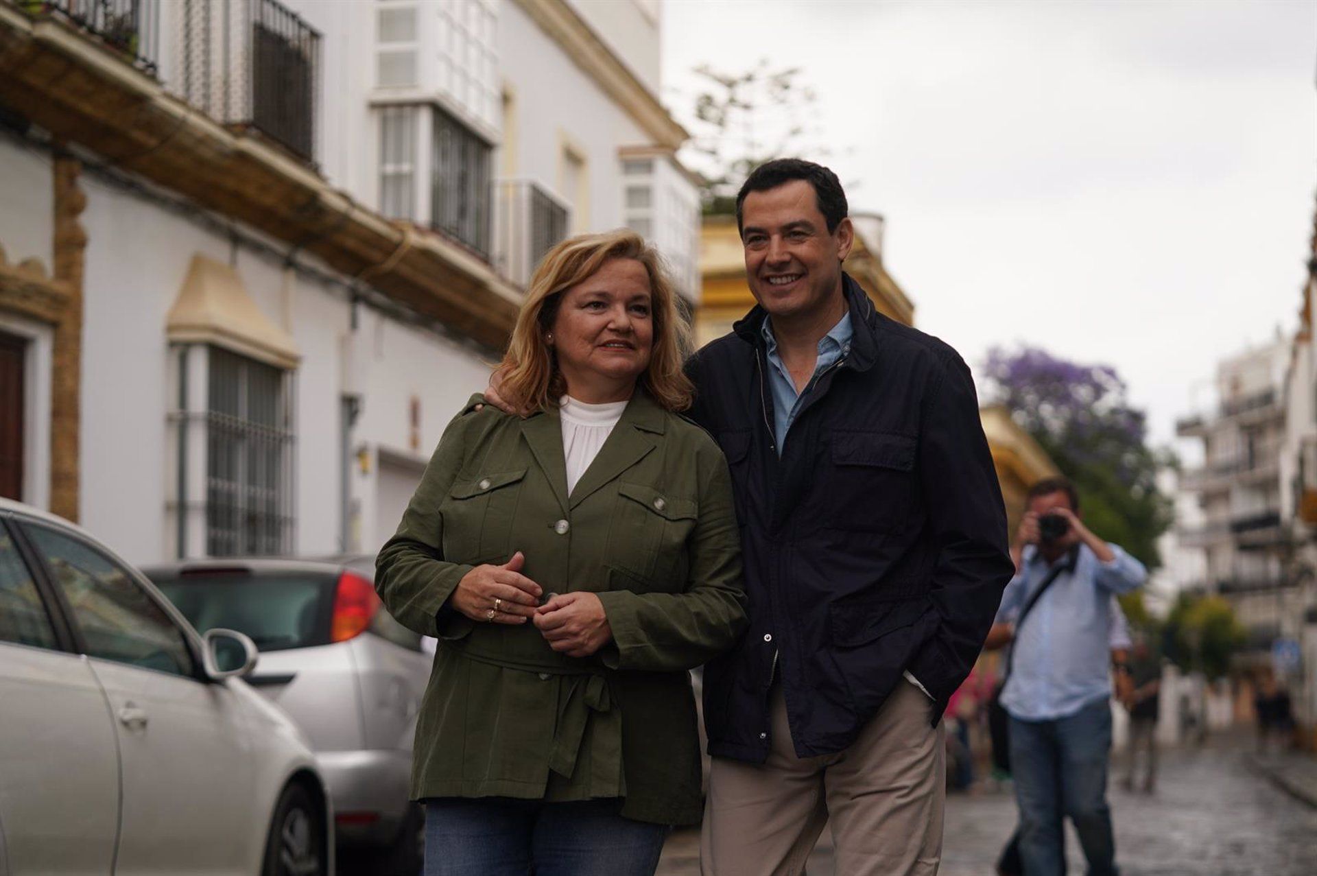 Moreno apoya a la candidata del PP en San Fernando, María José de Alba.
