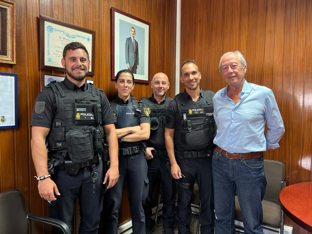 Agradecimiento de José Luis a la Policía Nacional en El Puerto.