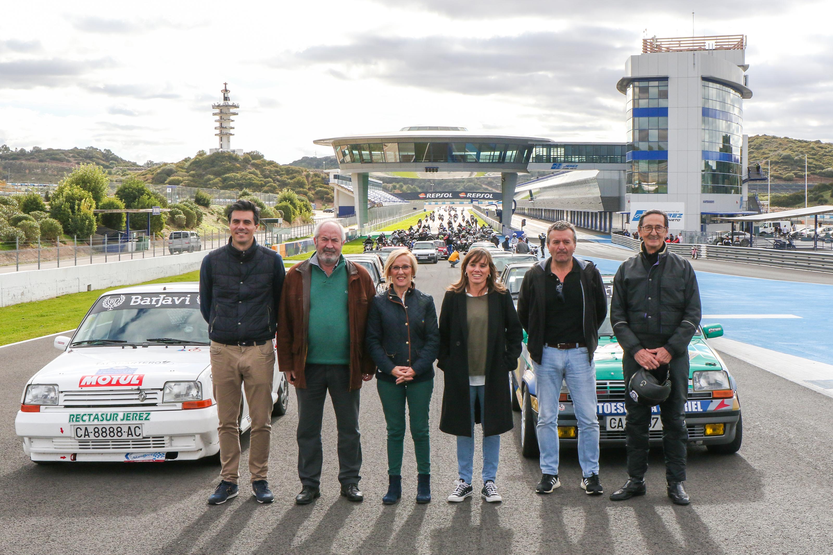 Los Reyes Magos en la jornada de puertas abiertas en el Circuito de Jerez-Ángel Nieto.