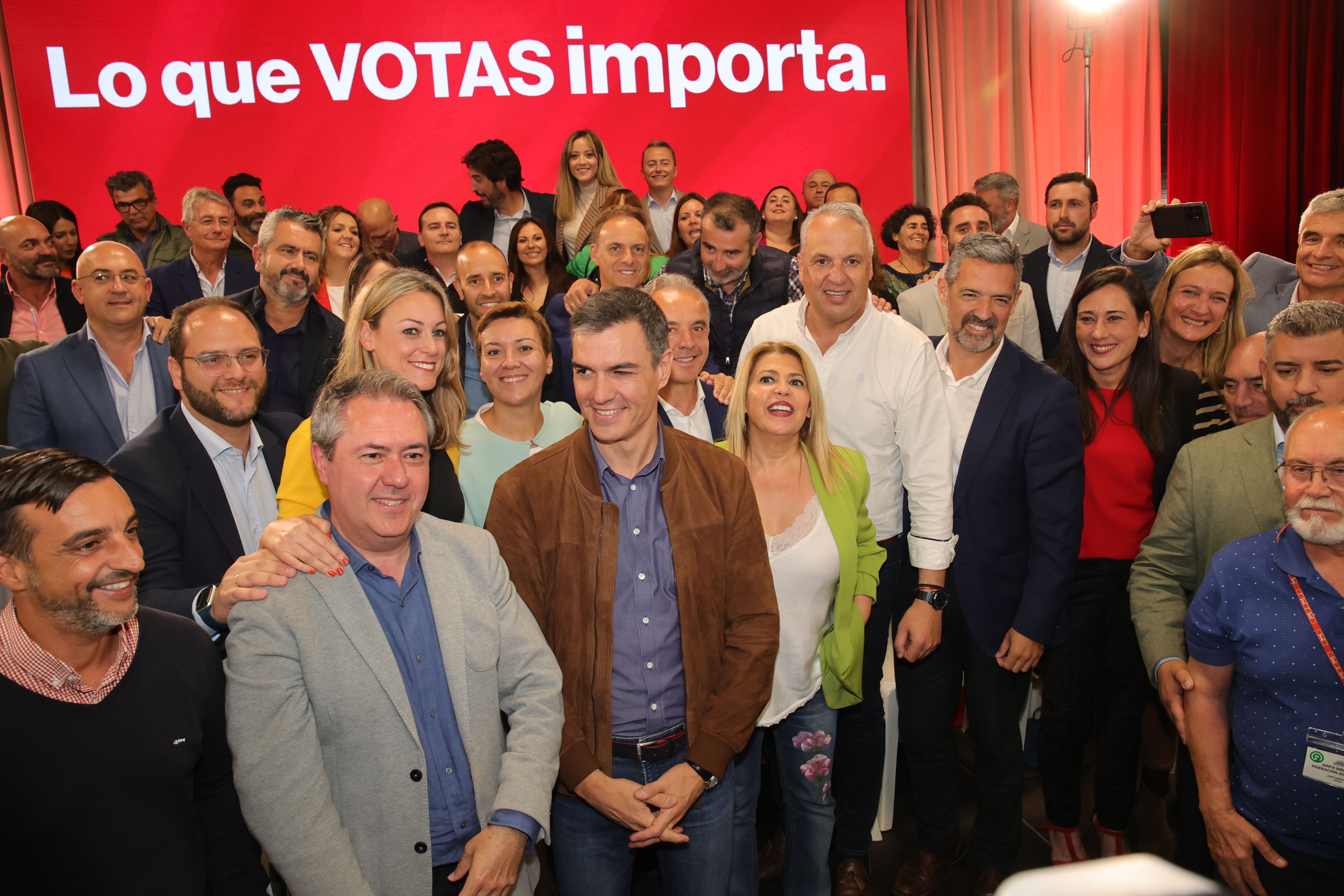 Mitin de Pedro Sánchez en Jerez, en la campaña del pasado 28M. En primer término, Juan Espadas, Mamen Sánchez, Alfonso Moscoso y Juan Carlos Ruiz Boix, junto al presidente del Gobierno y líder del PSOE.