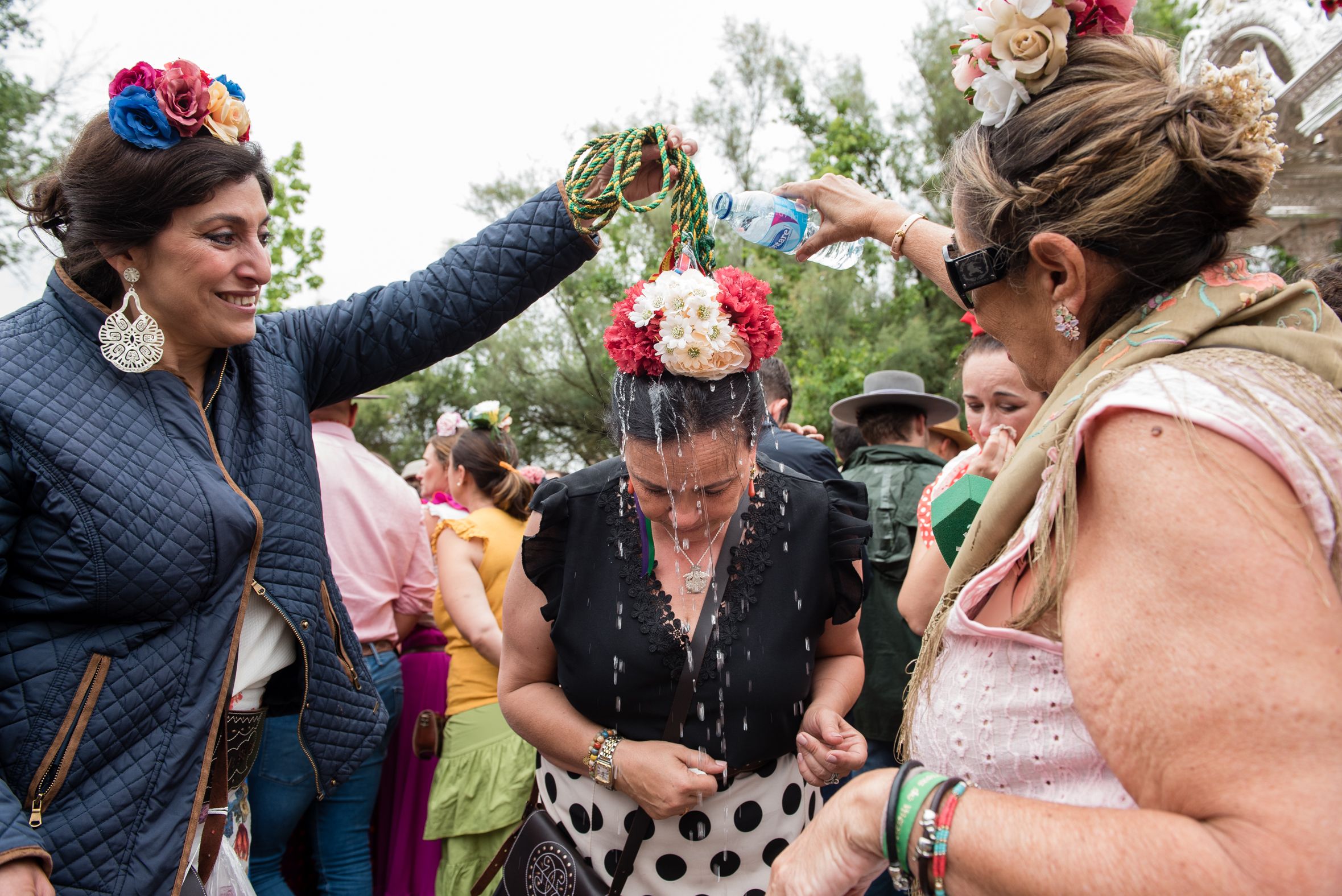 Hermandades de Lucena y de Málaga a su paso por el río Quema 