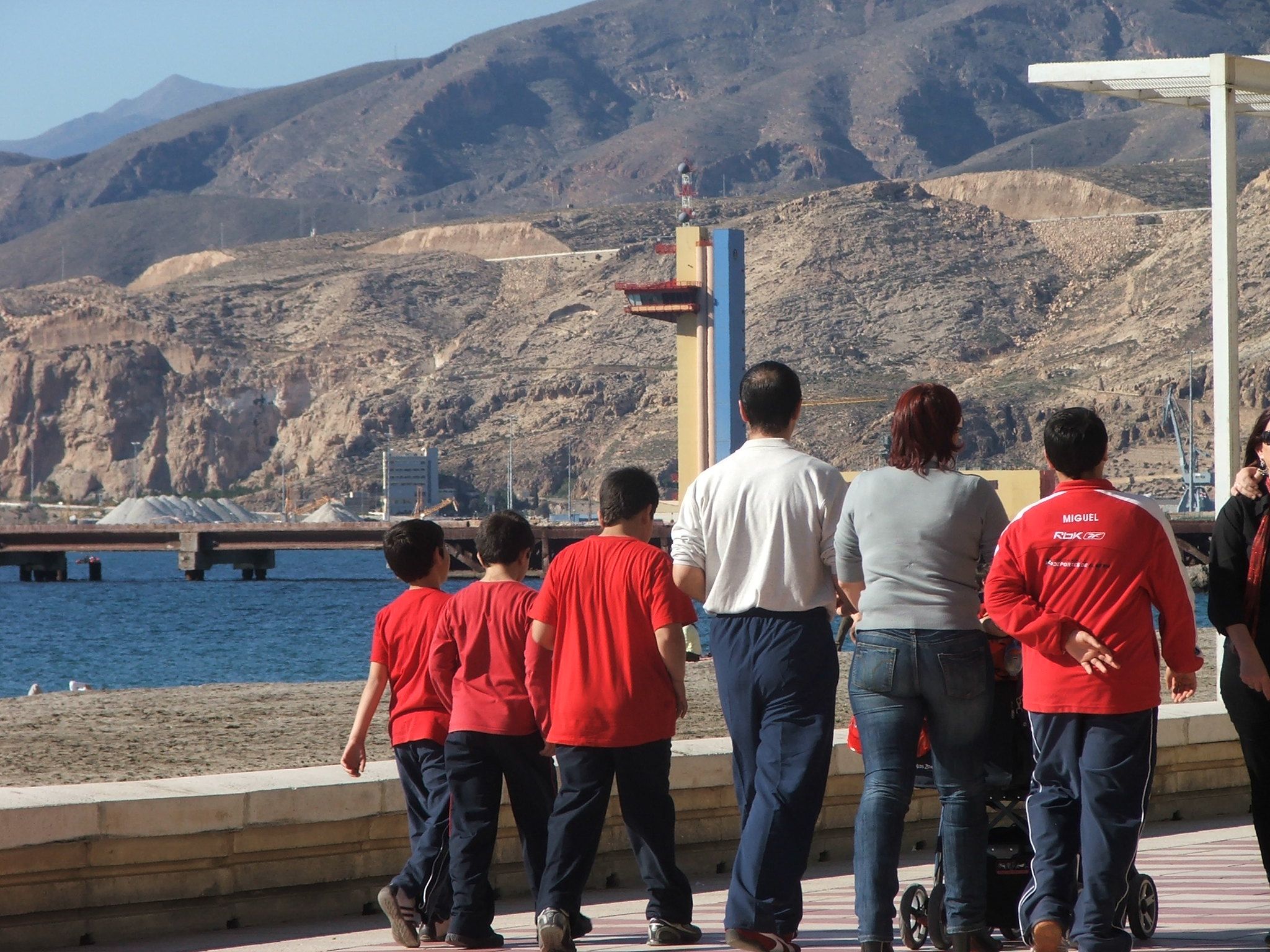 Imagen de archivo de una familia numerosa.