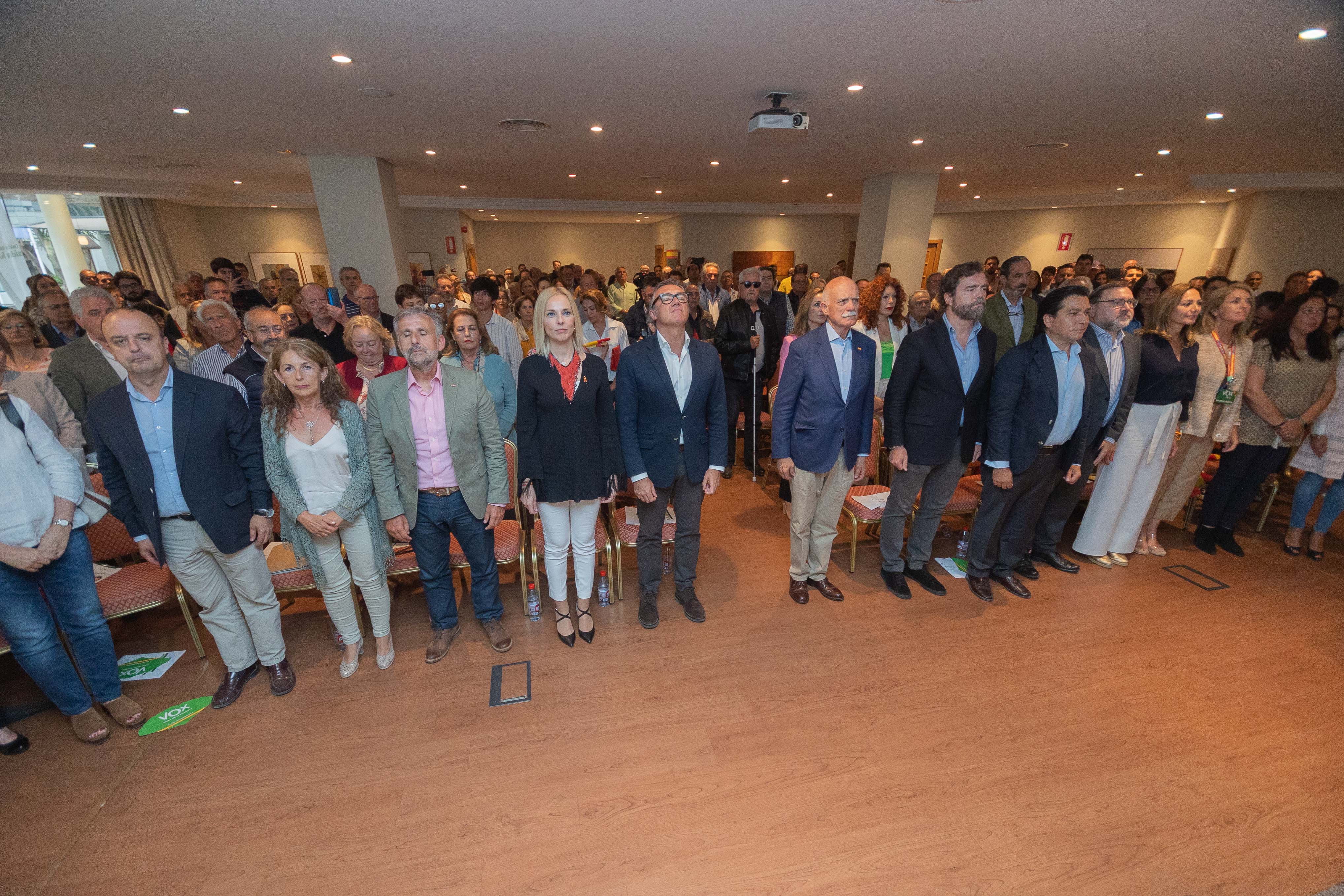 VOX ANTONIO FERNANDEZ IVAN ESPINOSA DE LOS MONTEROS JEREZ 29