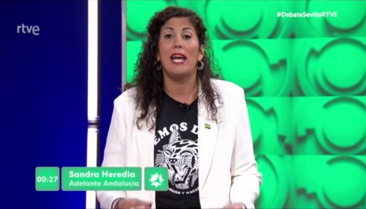 Sandra Heredia, de Adelante, en el debate de RTVE en Sevilla.