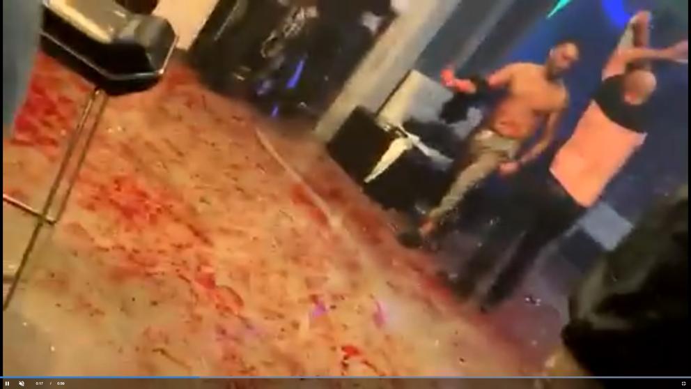 magen del suelo del local tras la reyerta entre dos grupos de amigos en un pub de Montequinto. 