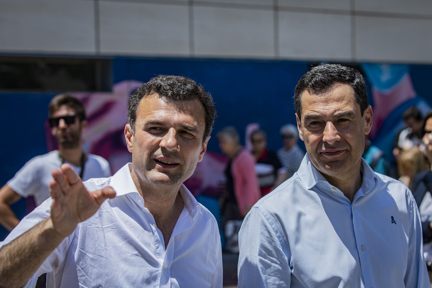 Bruno García, candidato del PP en Cádiz, junto a Juanma Moreno. 