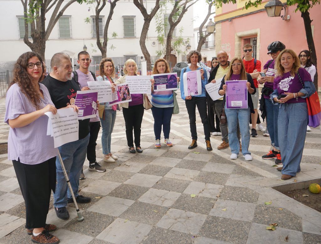 Piden más recursos humanos y económicos para el Centro Asesor de la Mujer en Jerez.