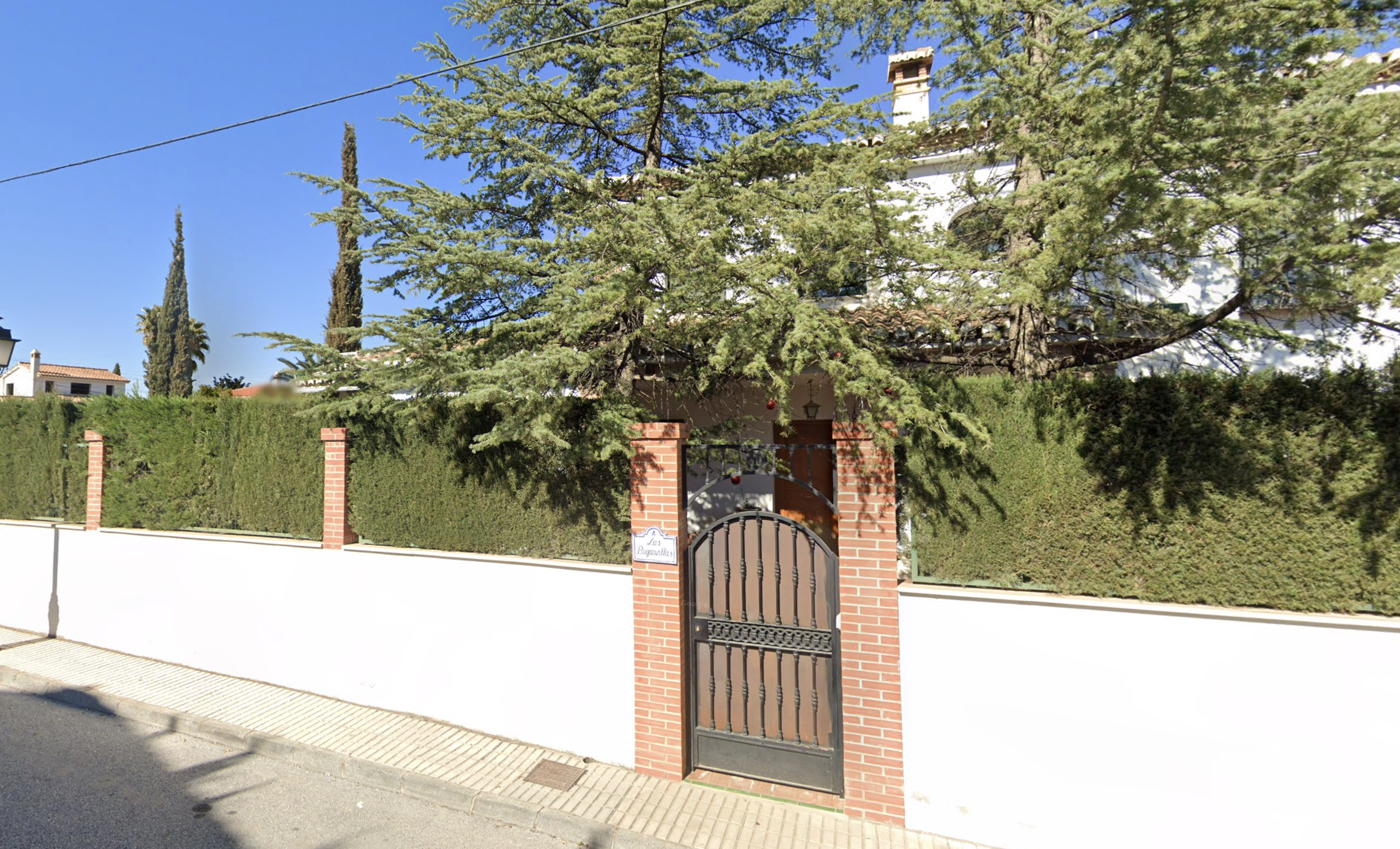 Hallan el cadáver de una embarazada y de su hijo de 3 años en Las Gabias (Granada). En la imagen de Google Maps, vivienda donde se han producido los hechos.