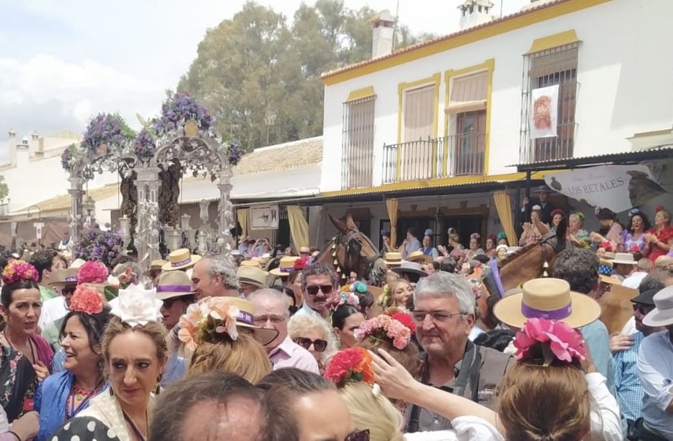 La Hermandad en la calle Bellavista en la confluencia con Muñoz y Pavón. 