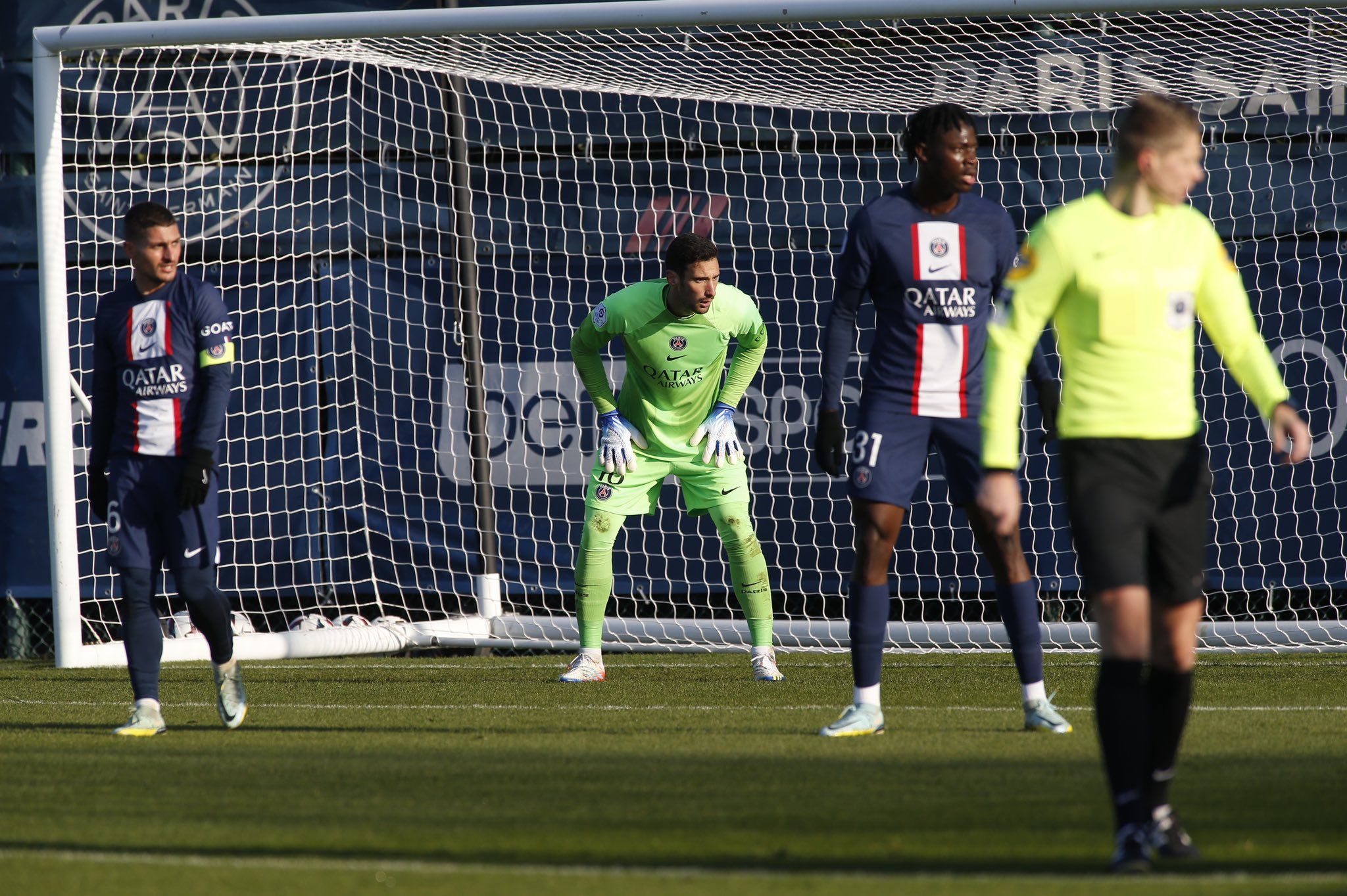 Sergio Rico, en un partido con el PSG.