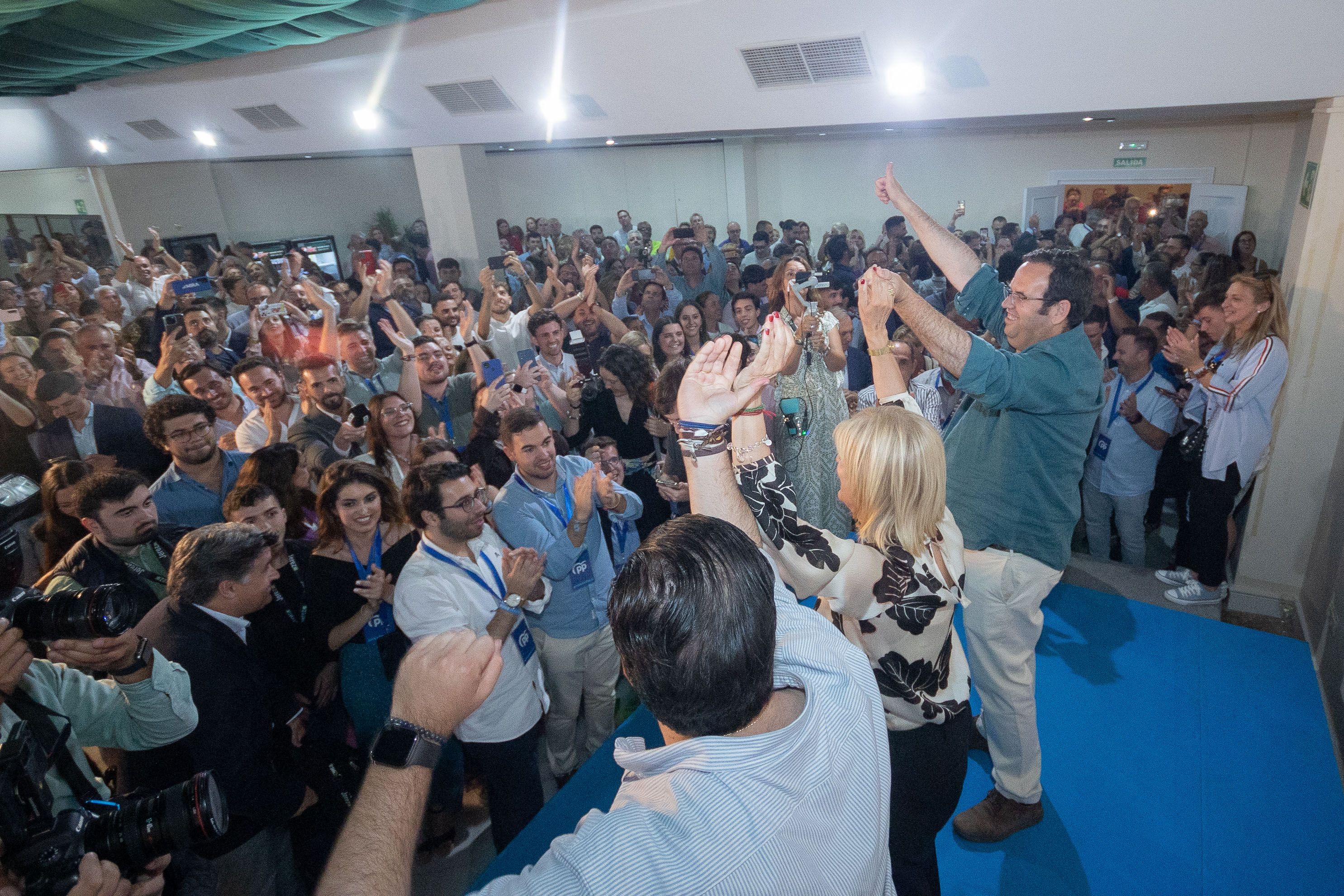Pelayo, tras ganar las elecciones municipales en Jerez.
