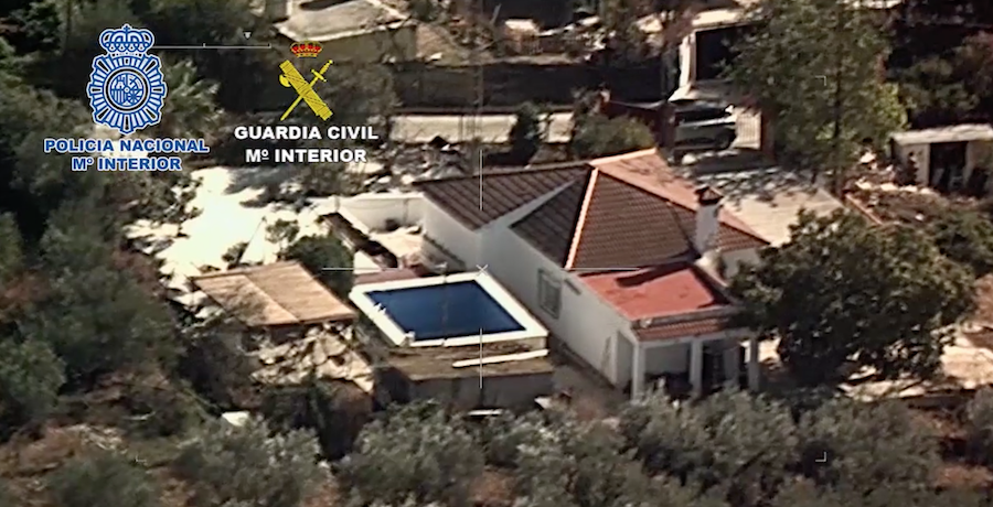 Imagen aérea de una de las viviendas utilizadas por la organización.
