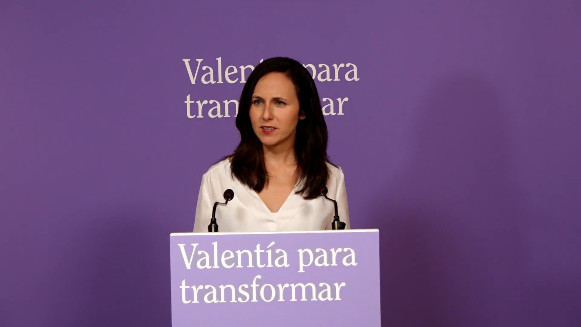 Ione Belarra durante la rueda de prensa de Podemos.