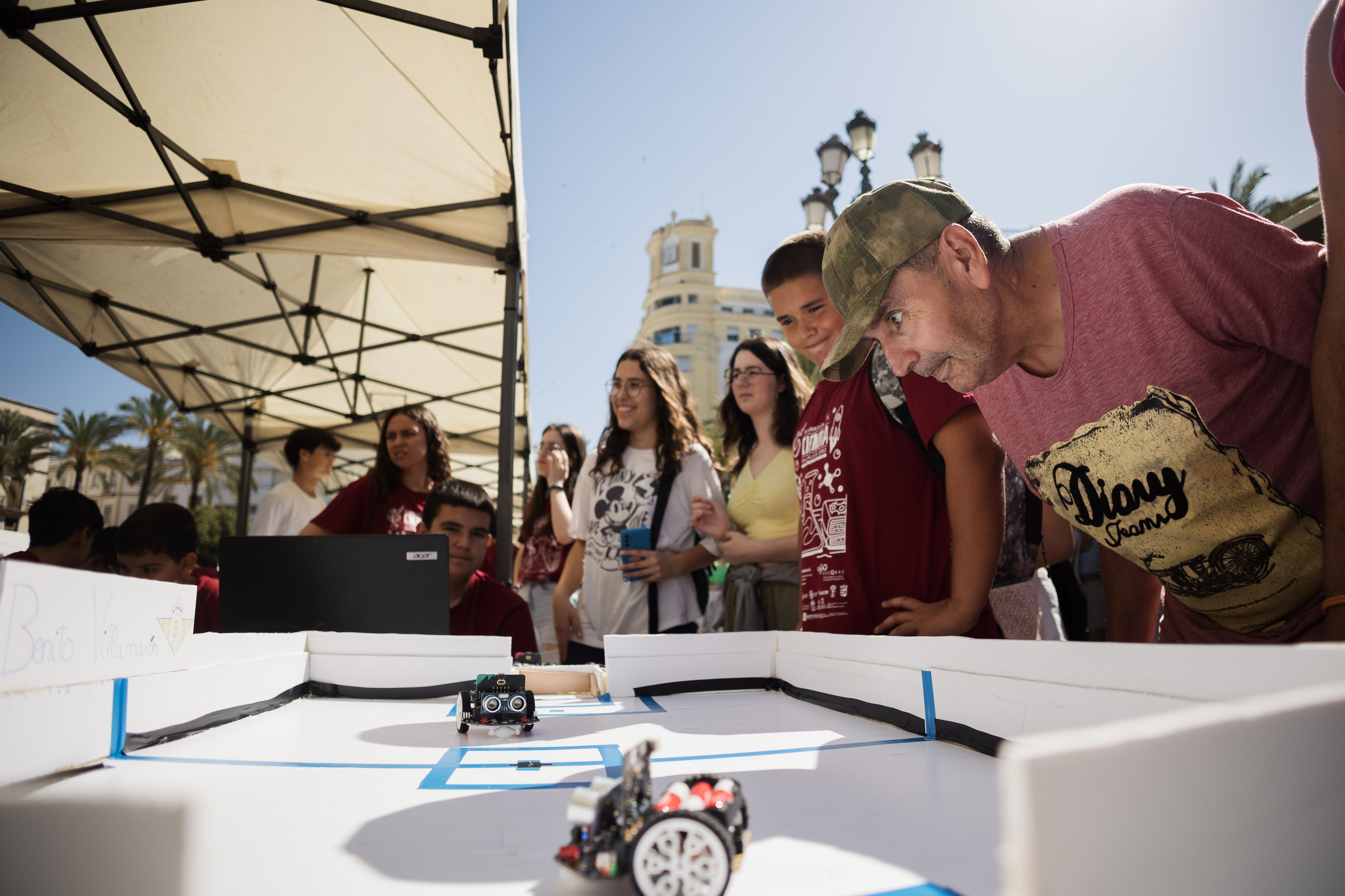 Inauguración de la XI Feria de la Ciencia en la Calle en Jerez 6
