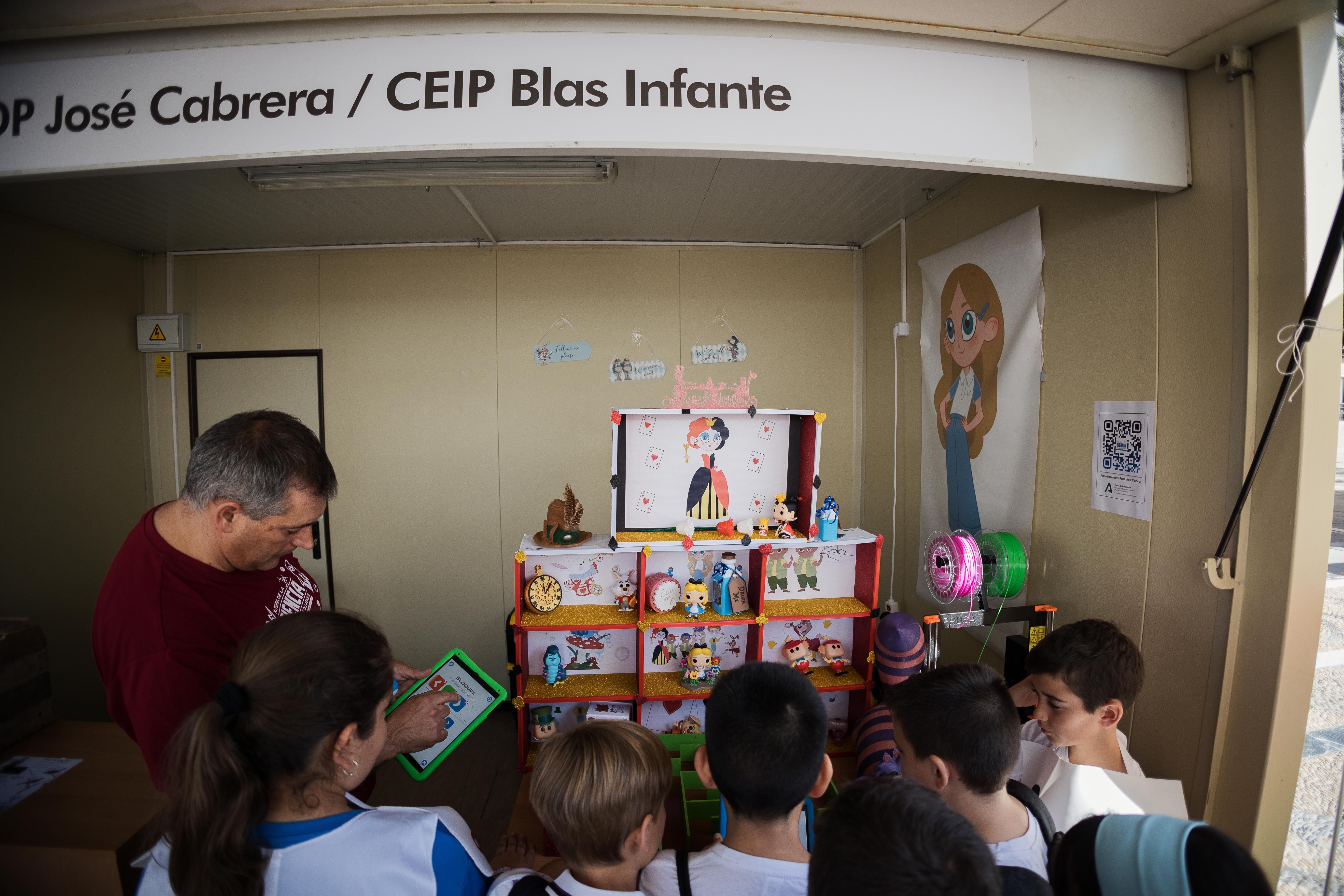 Inauguración de la XI Feria de la Ciencia en la Calle en Jerez 17