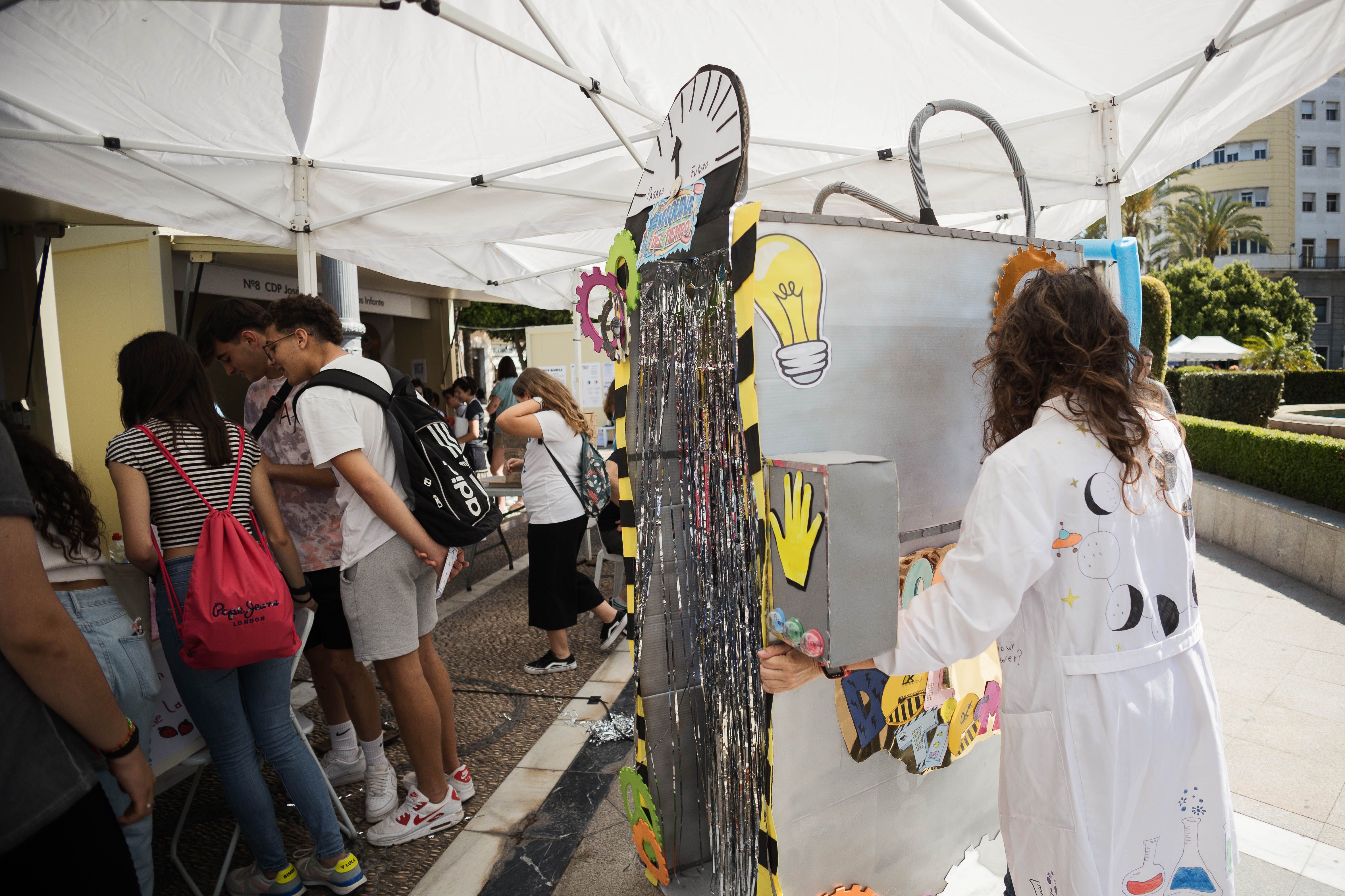 Inauguración de la XI Feria de la Ciencia en la Calle en Jerez 21