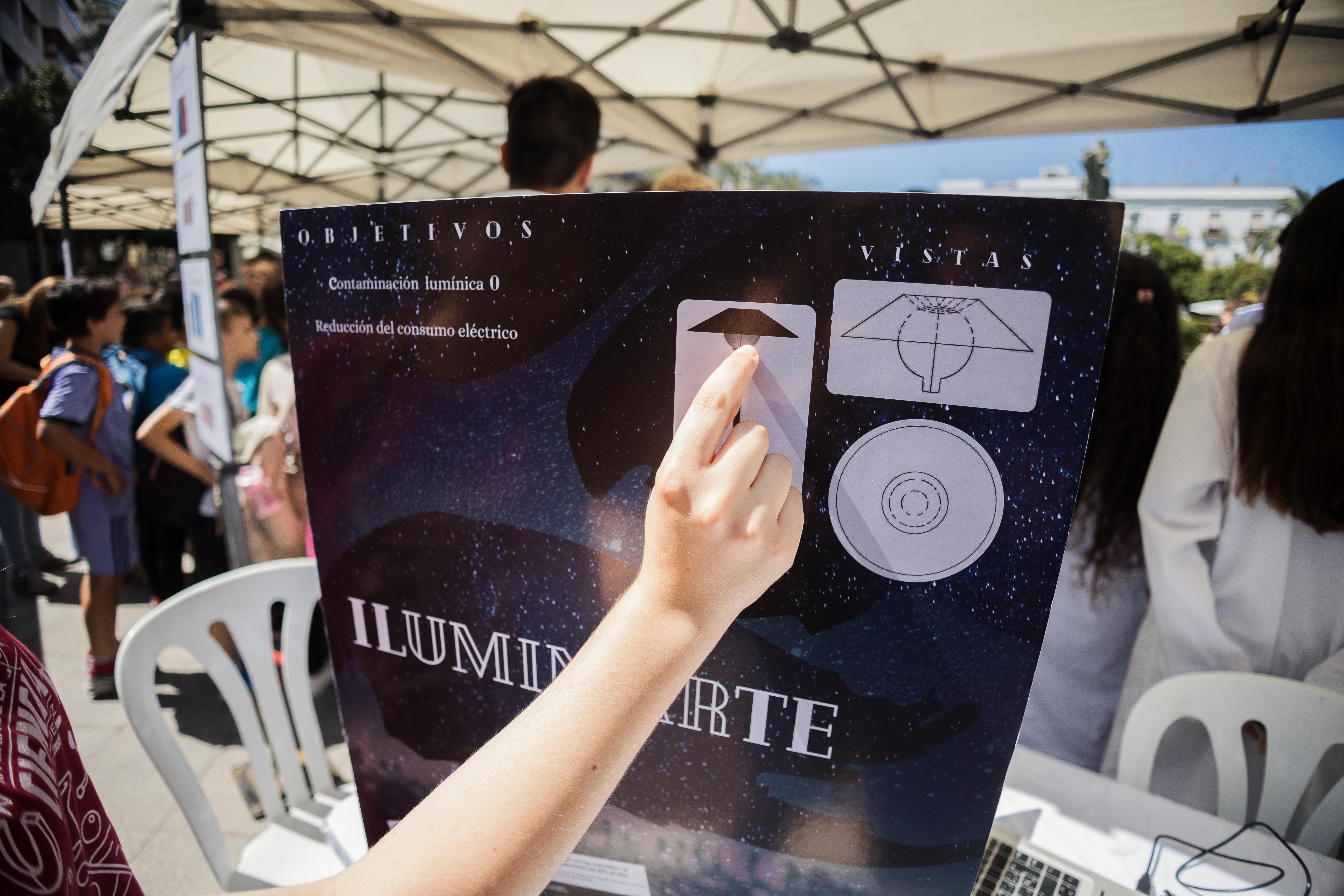 Inauguración de la XI Feria de la Ciencia en la Calle en Jerez 28