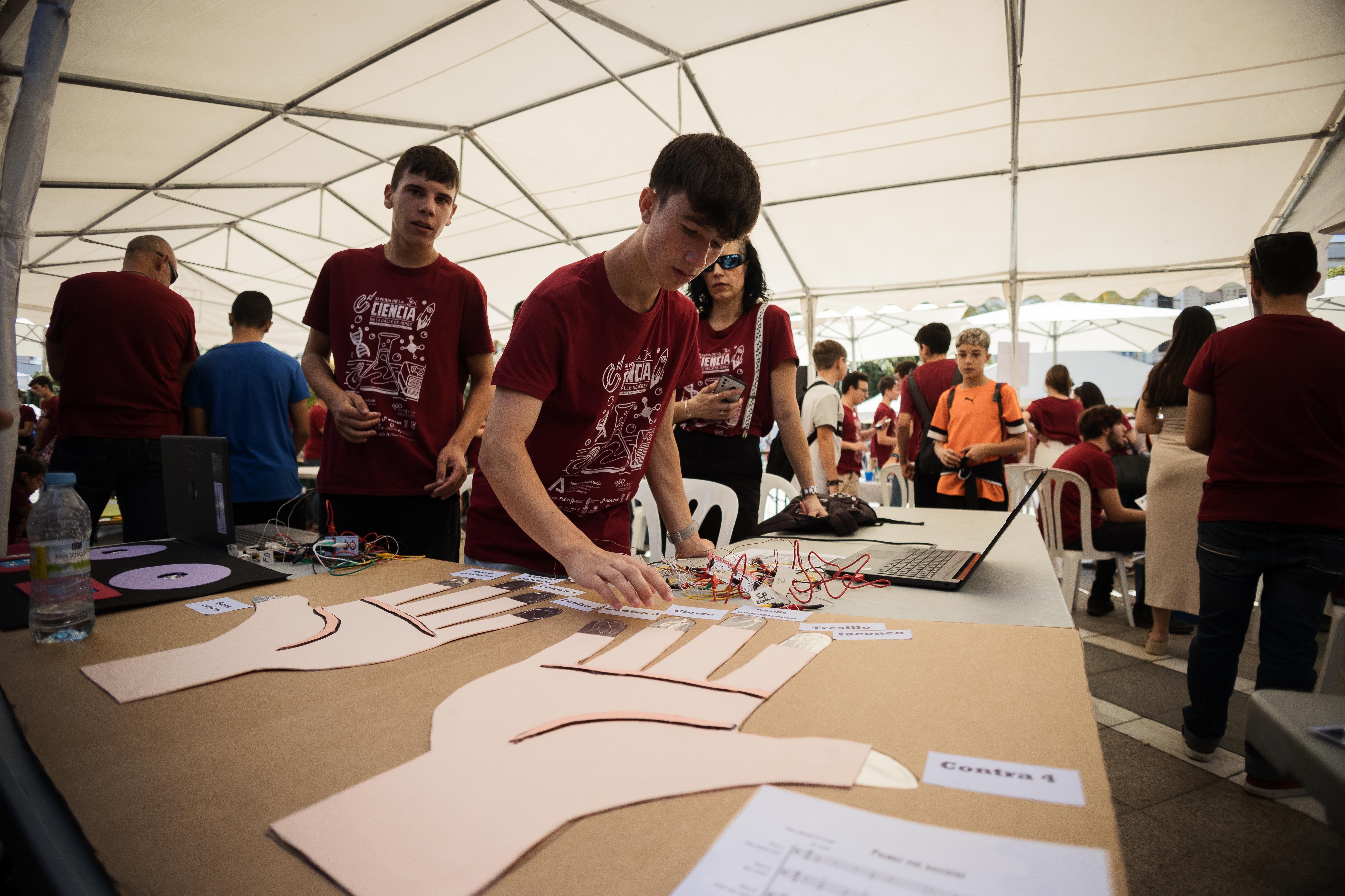 Inauguración de la XI Feria de la Ciencia en la Calle en Jerez 35