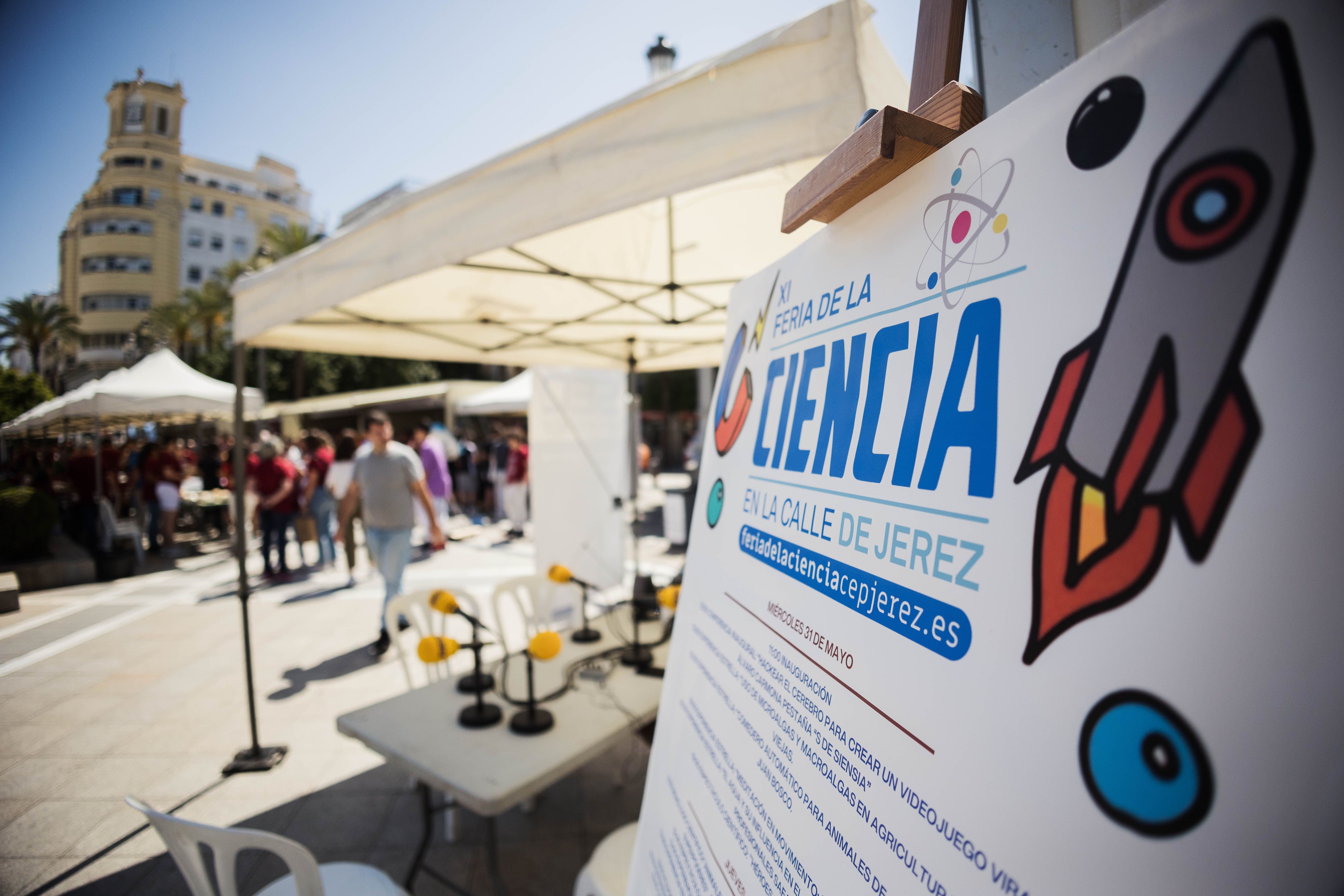 Inauguración de la XI Feria de la Ciencia en la Calle en Jerez 41