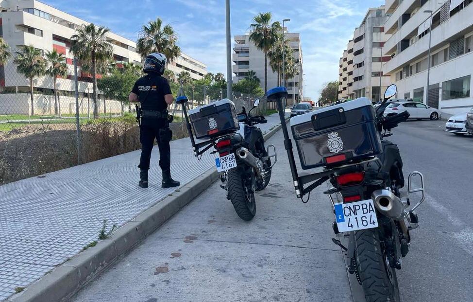 La Policía Nacional en Jardines del Cano, en El Puerto.