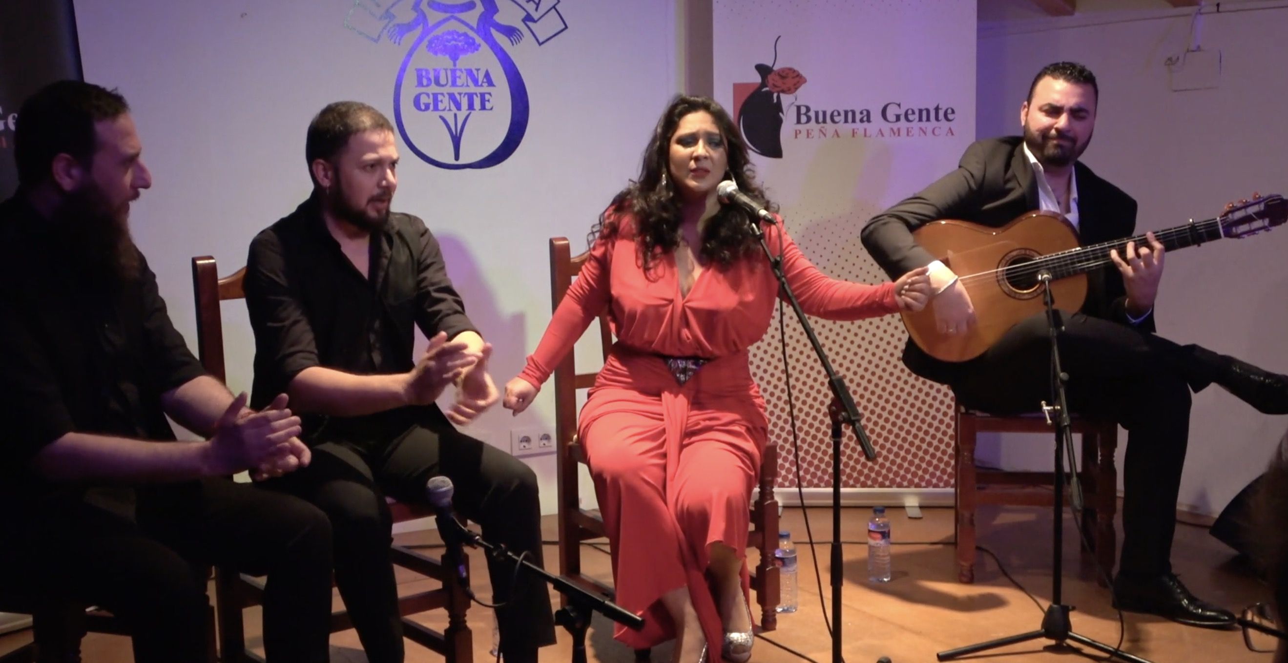 Anabel Valencia, en una actuación reciente en la Peña Flamenca Buena Gente