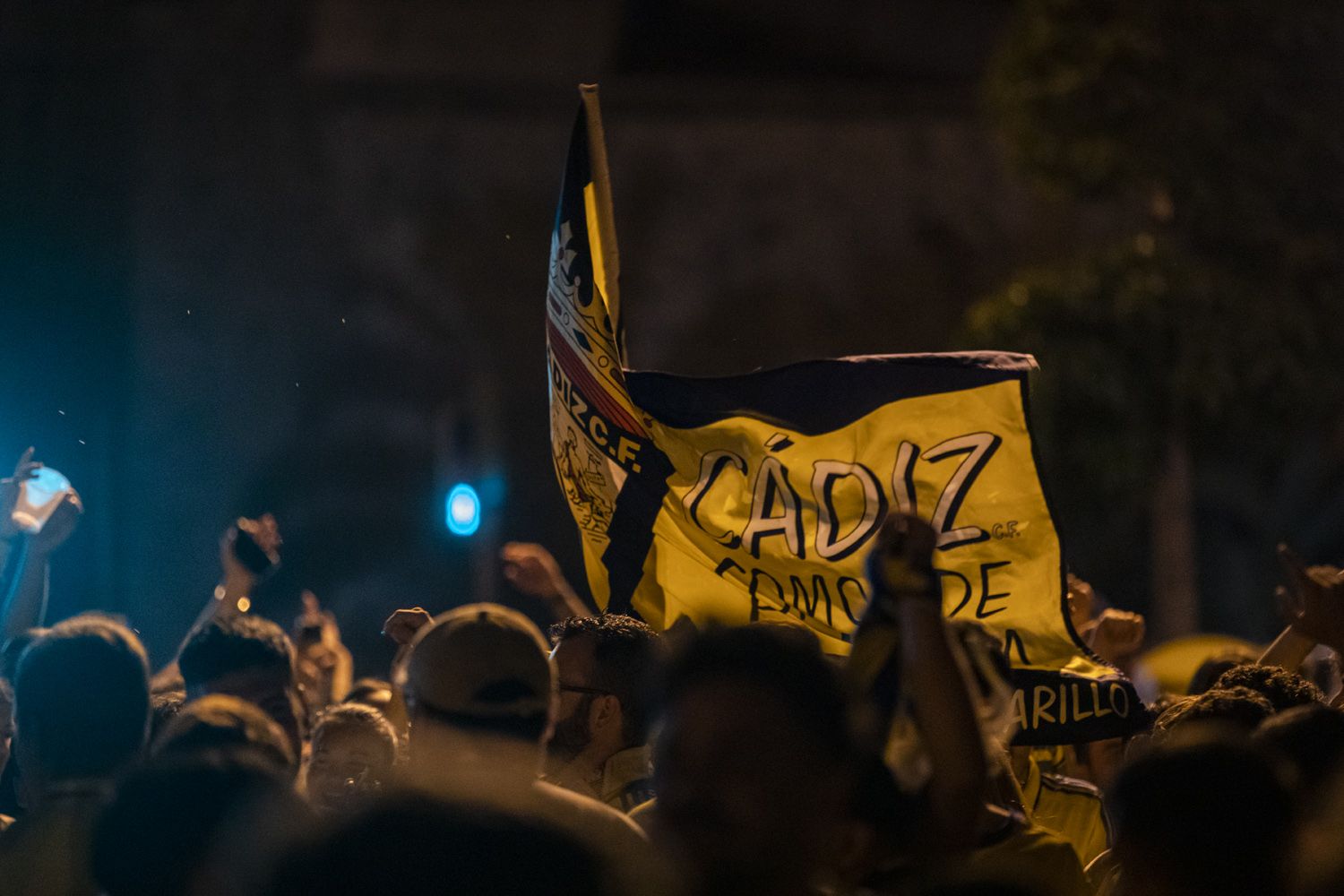 La fiesta por la permanencia en Cádiz. Habrá cinco andaluces en Primera División.