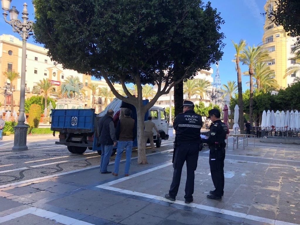 Veladores retirados en el bar La Concha, en el Arenal. FOTO: CEDIDA