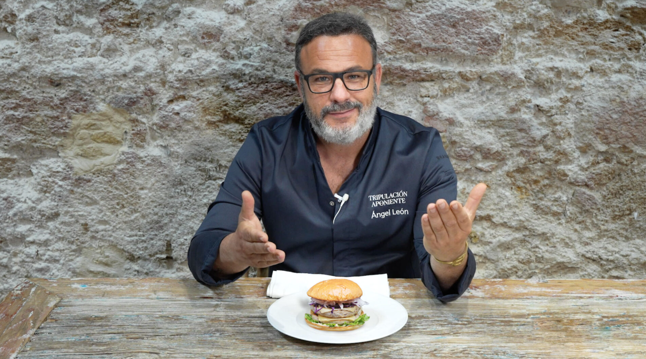 Ángel León y su hamburguesa de Pescanova. PESCANOVA