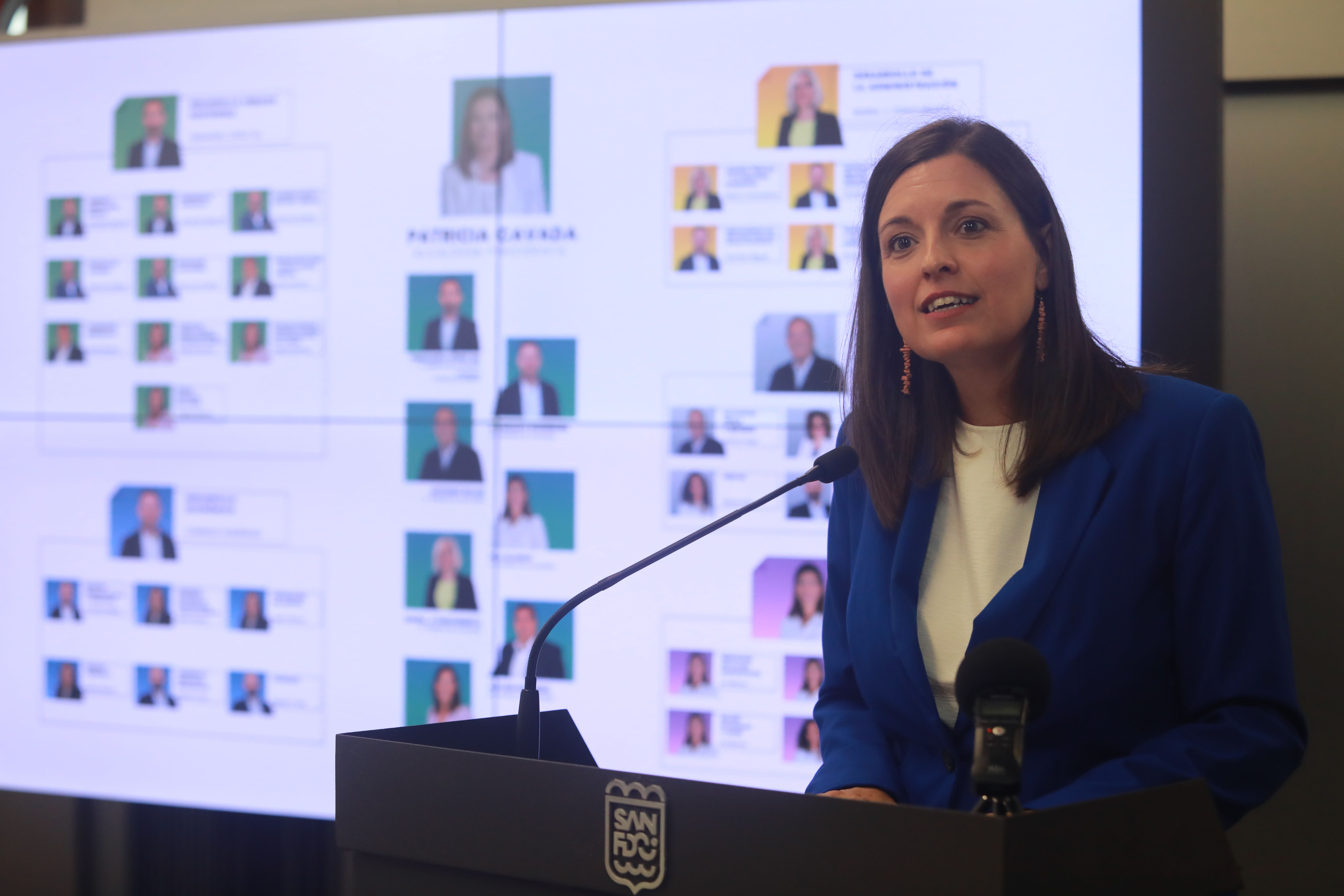 Patricia Cavada en el anuncio de su nuevo gobierno municipal.