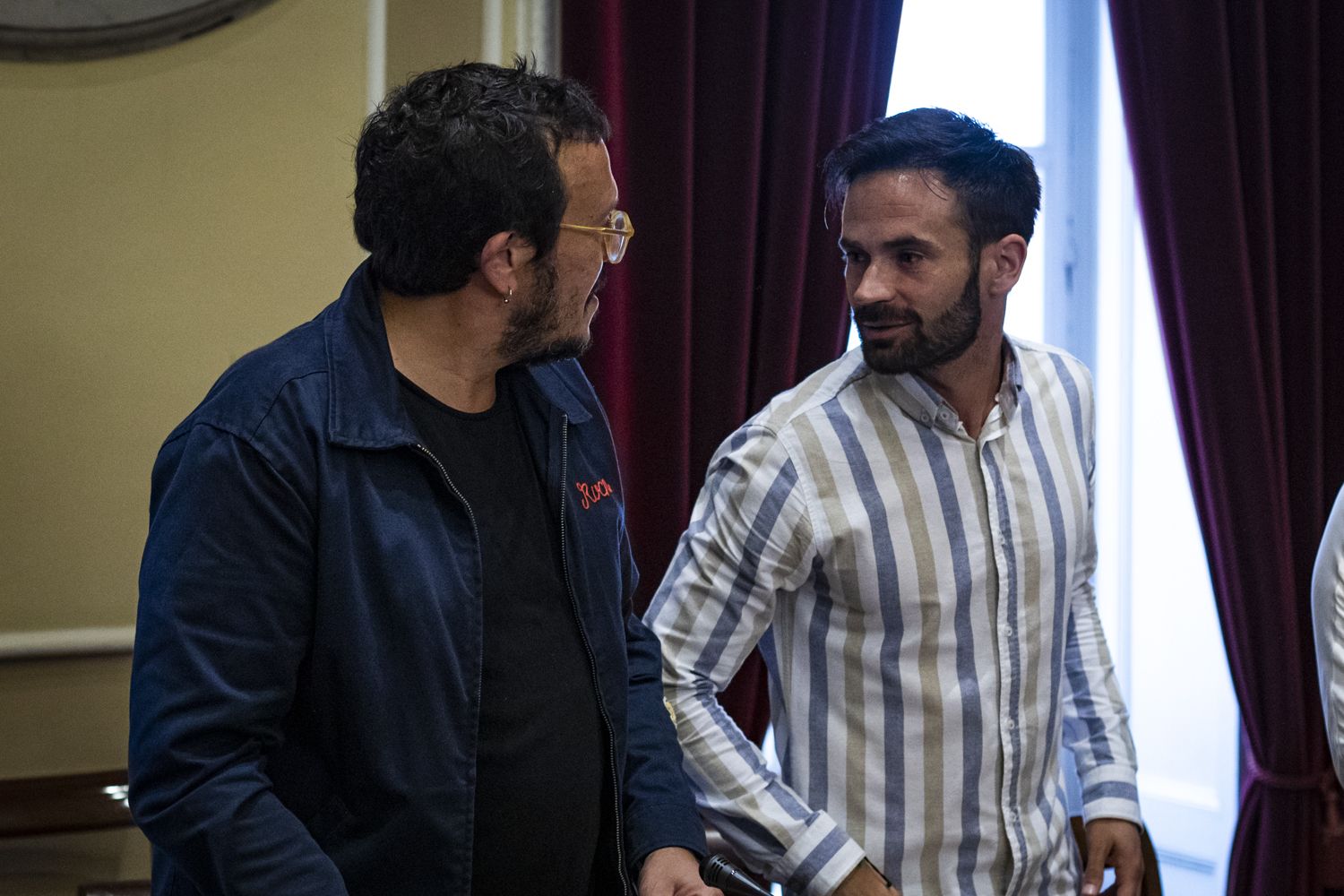 El ex alcalde José María González con el portavoz David de la Cruz.