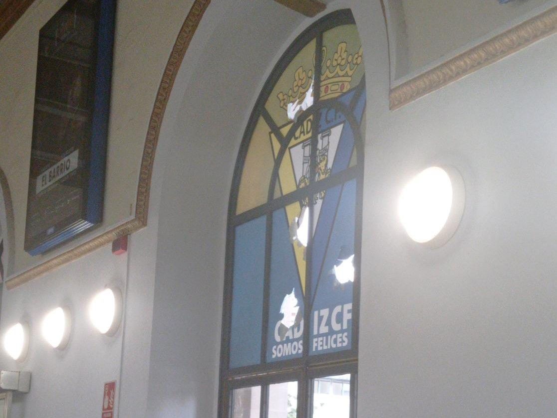 Imagen de la publicidad del Cádiz CF en Jerez.