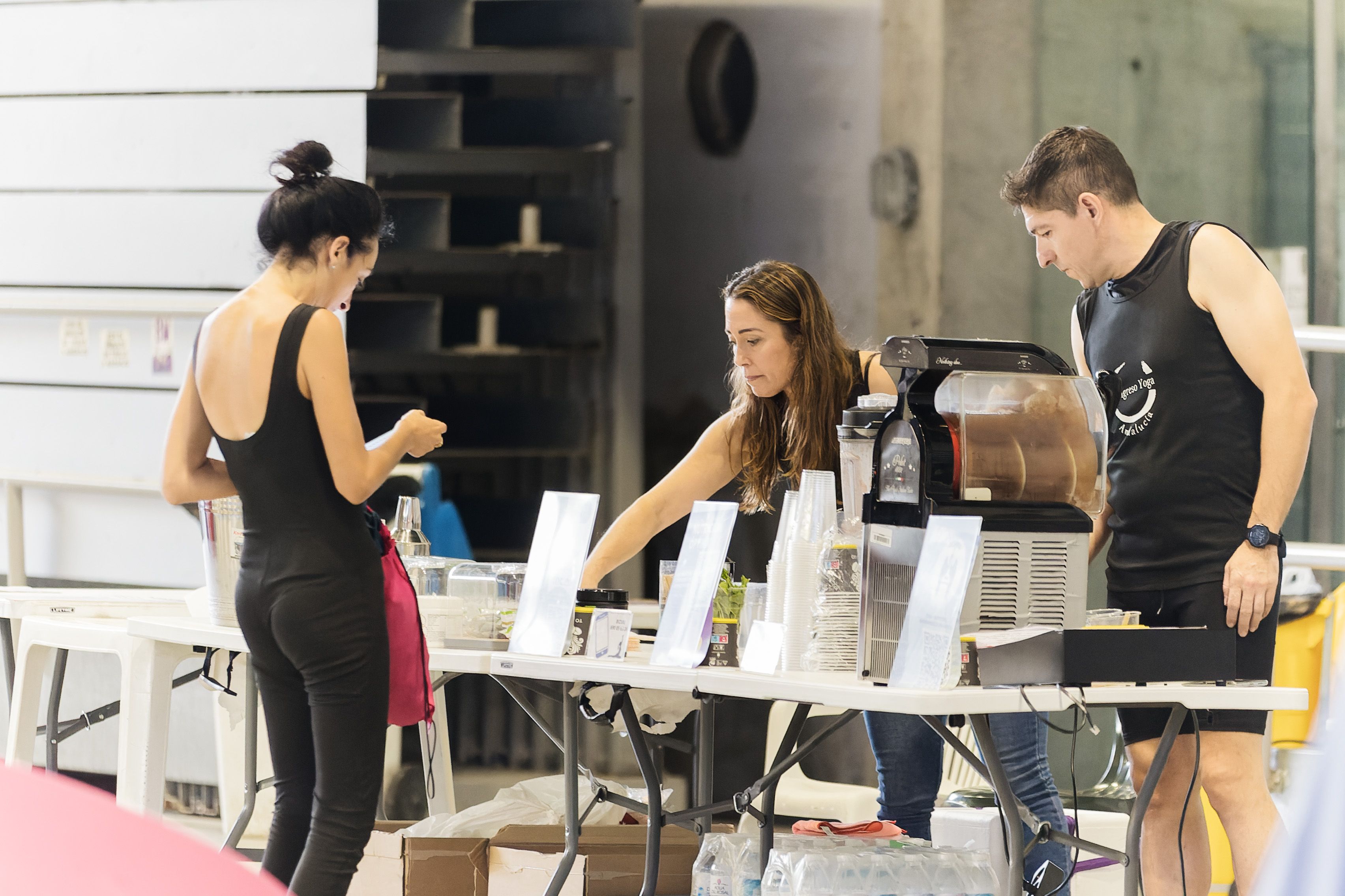 Congreso de yoga en el Palacio de Deportes de Jerez