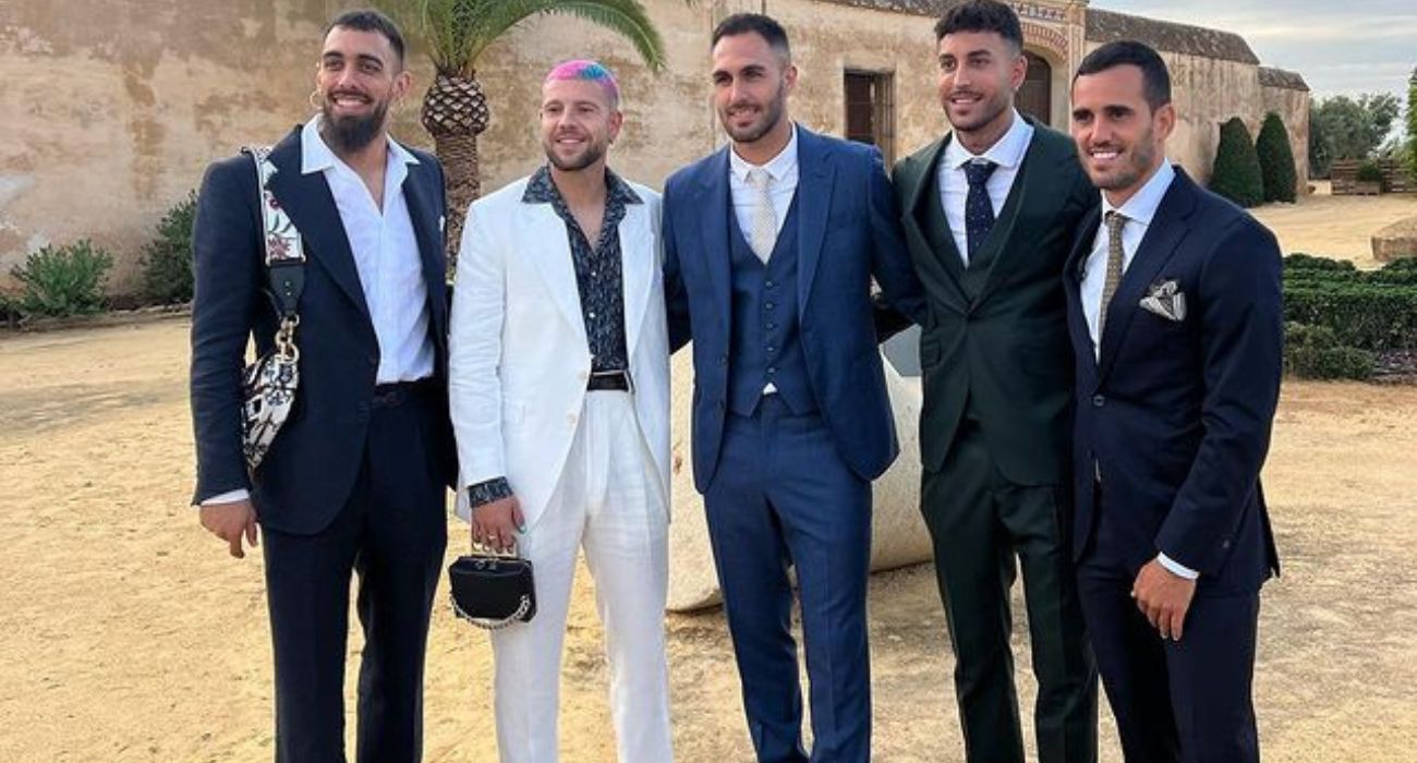 Los jugadores del Betis, Iglesias y Ruibal, en una imagen del Instagram de Víctor Camarasa, que también aparece en la imagen junto a Víctor Ruiz y Juami.