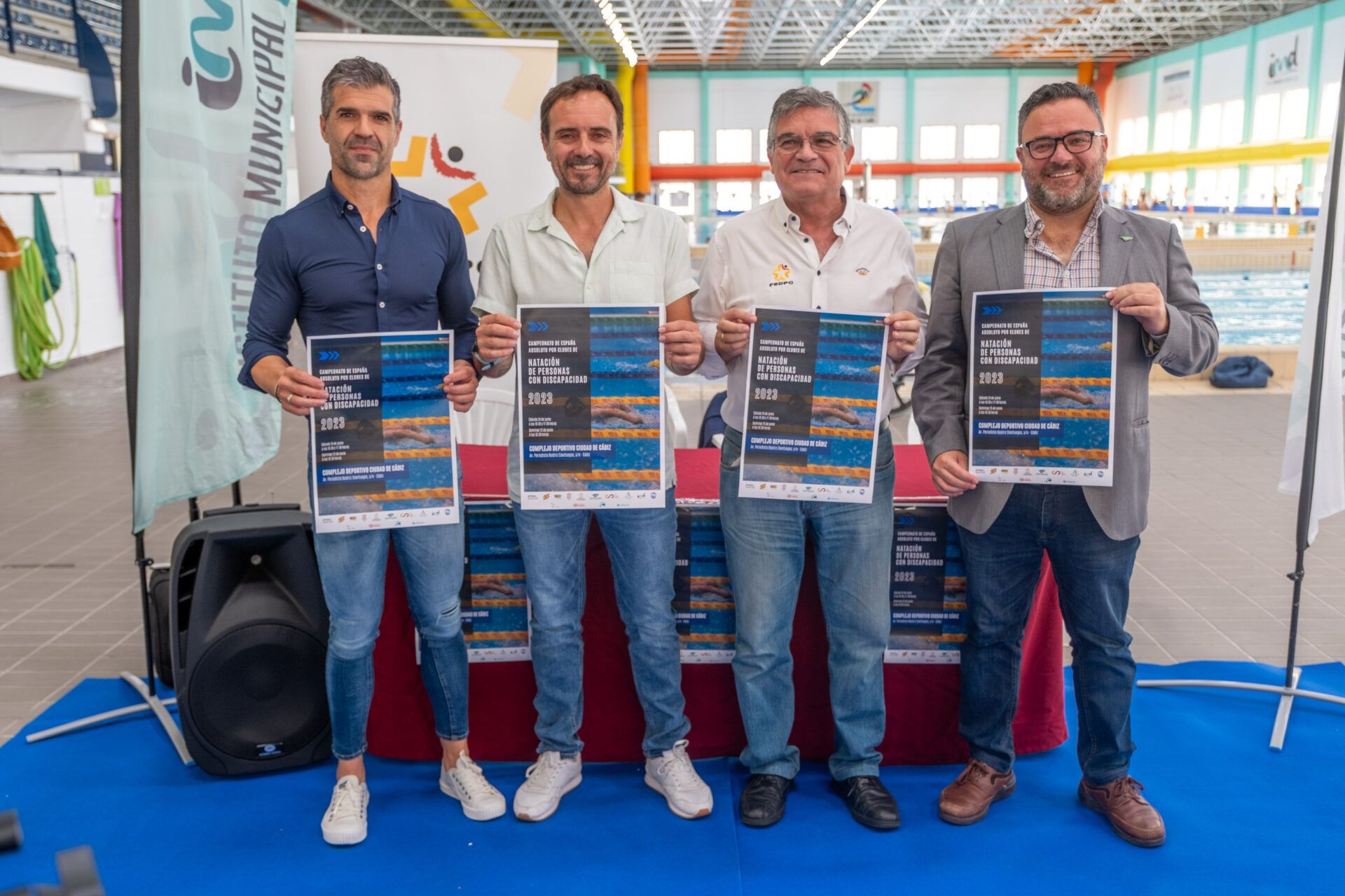 Representación de los organizadores del Campeonato de España de Natación Adaptada.