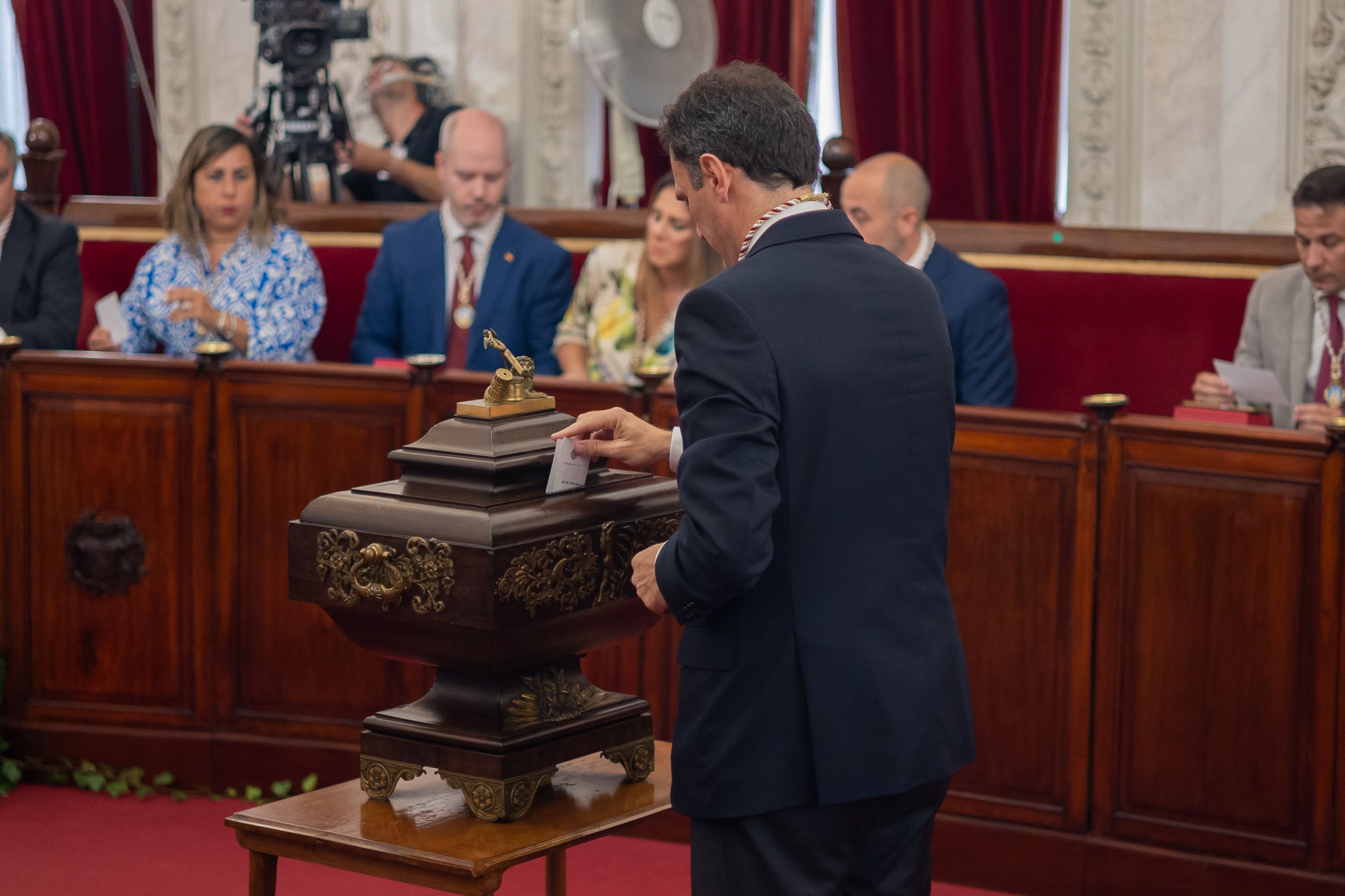 Pleno de investidura de Bruno García