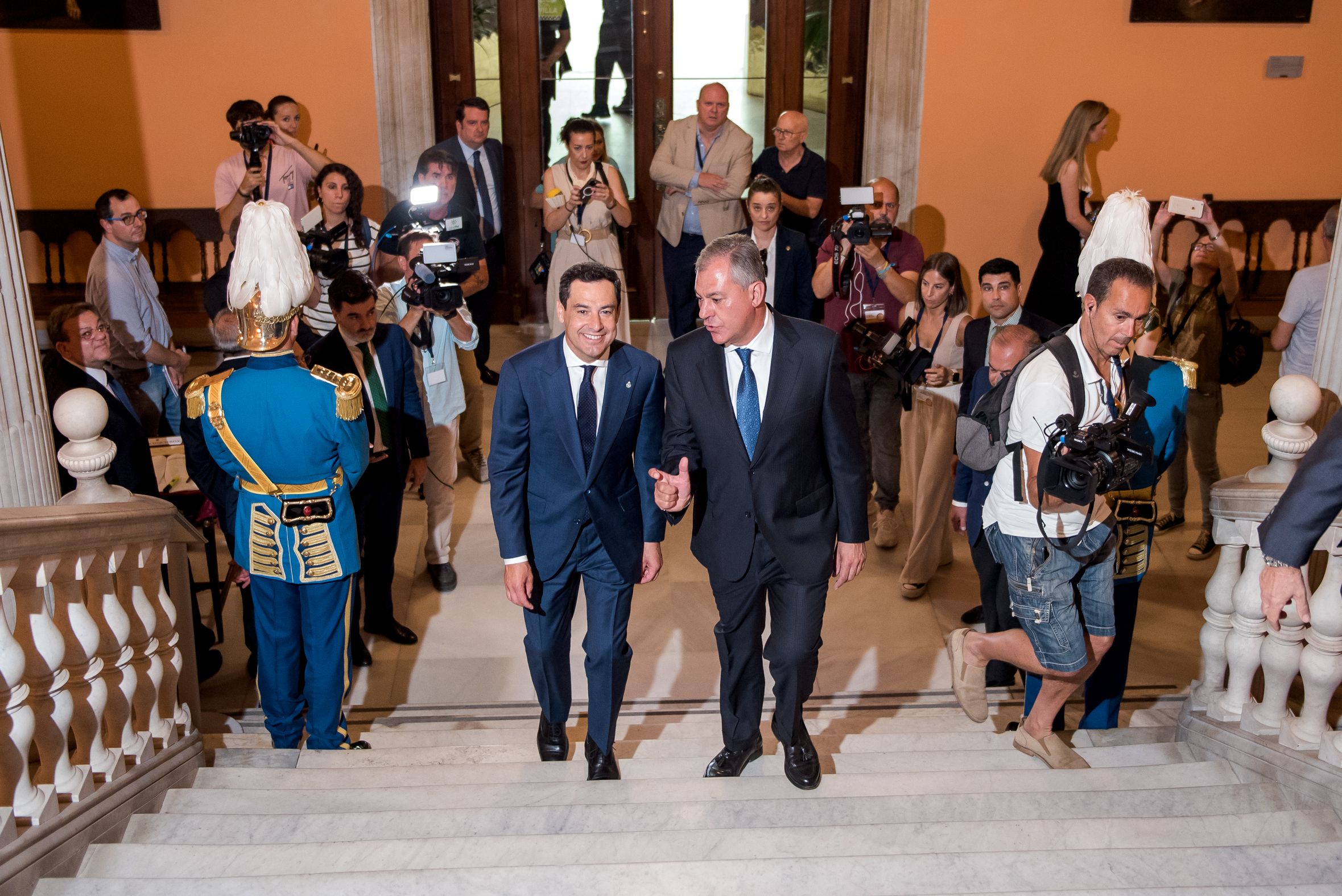 Investidura de José Luis Sanz como alcalde de Sevilla