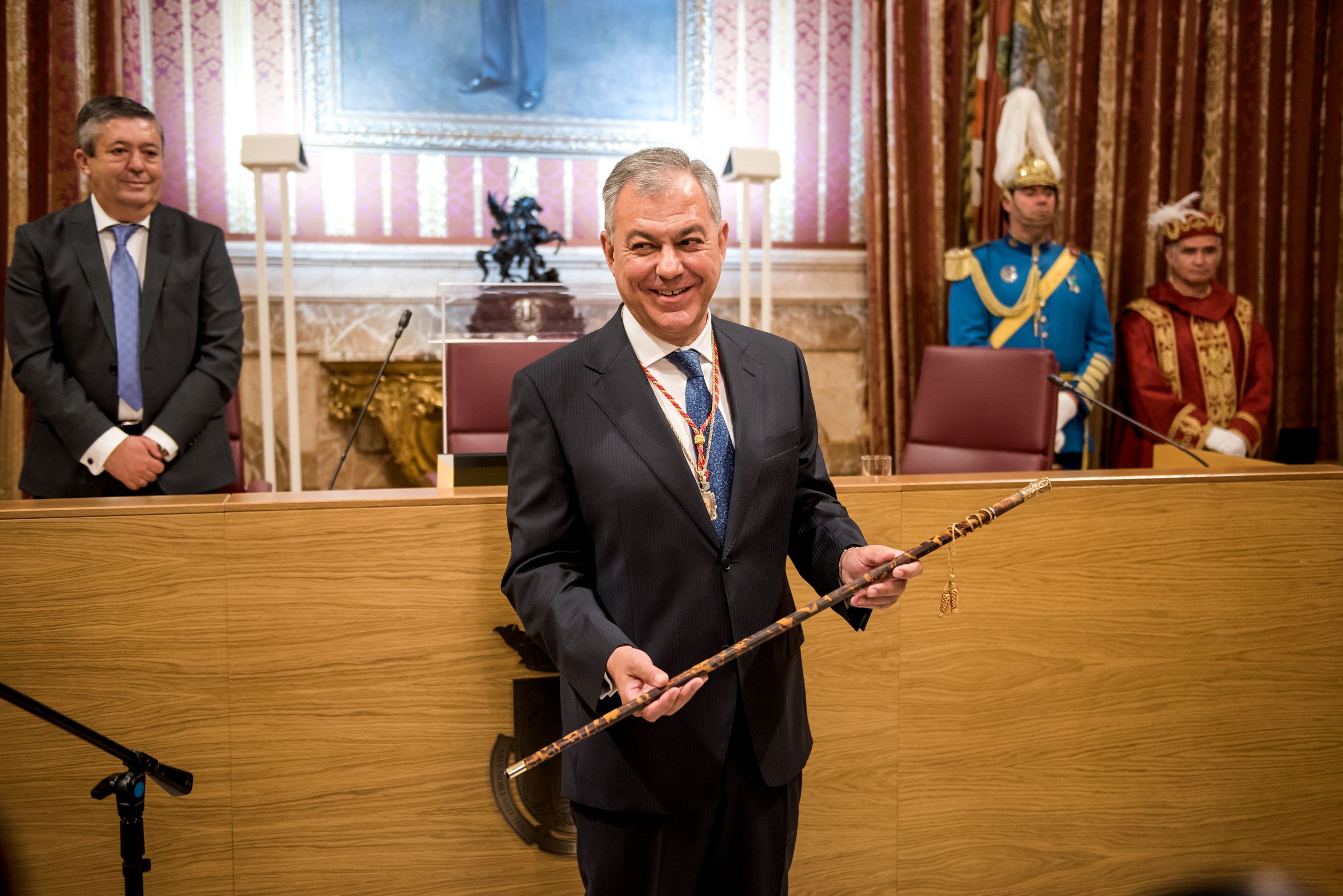 Investidura de José Luis Sanz como alcalde de Sevilla