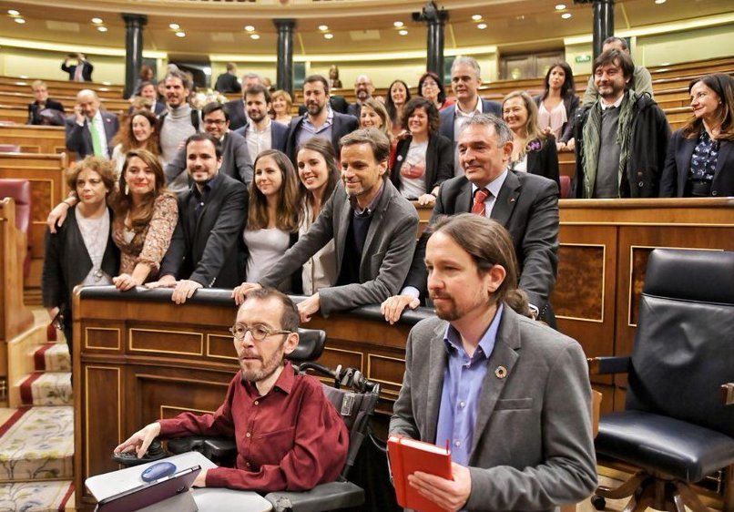 Los diputados de Unidas Podemos, en el Congreso durante la sesión de investidura.