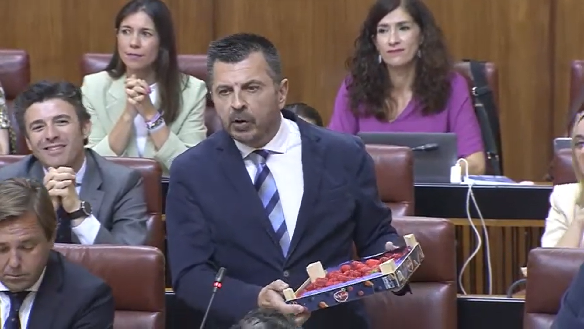 Toni Martín en el Parlamento.