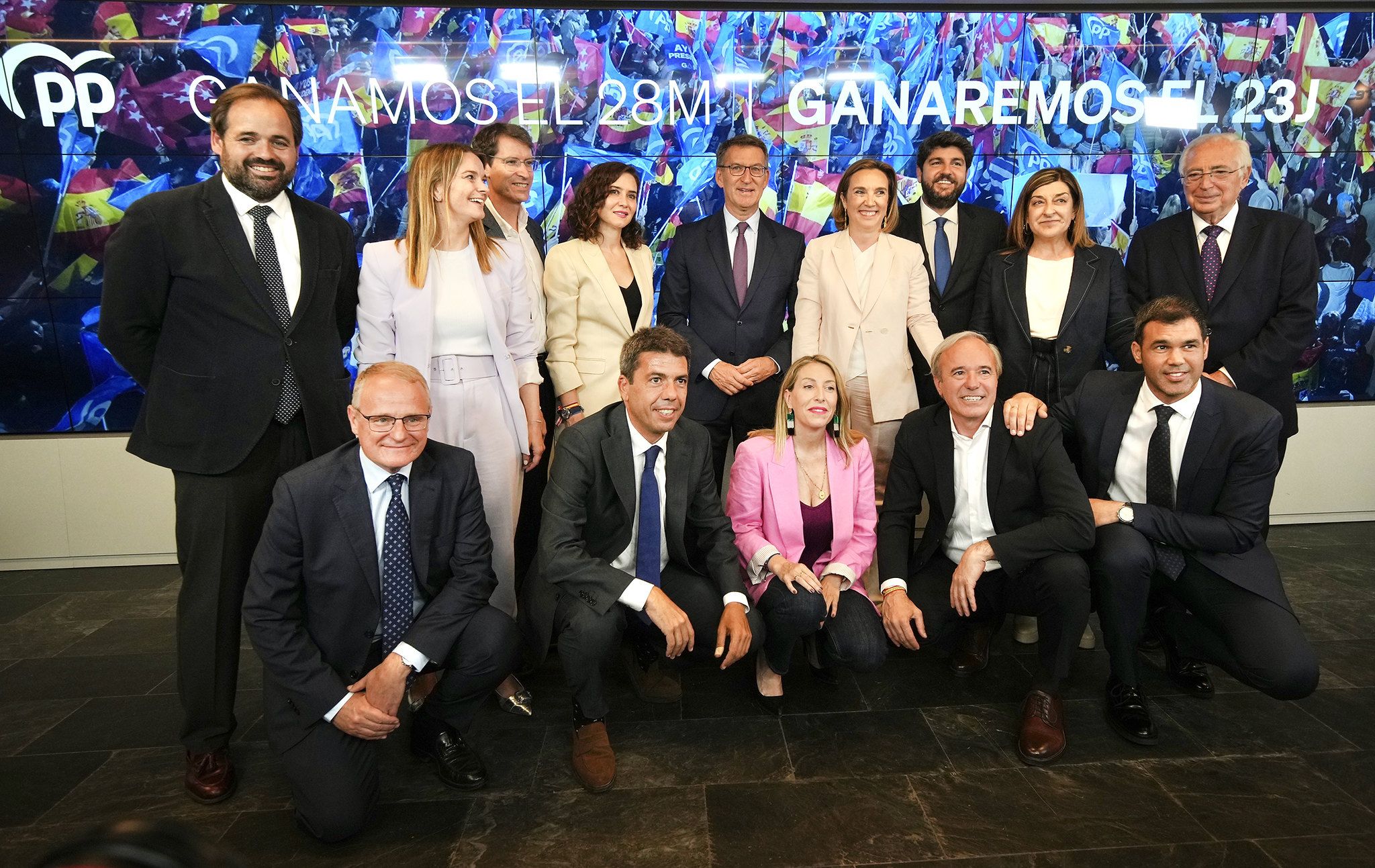 María Guardiola, en el centro de la imagen, en la junta directiva nacional del PP.