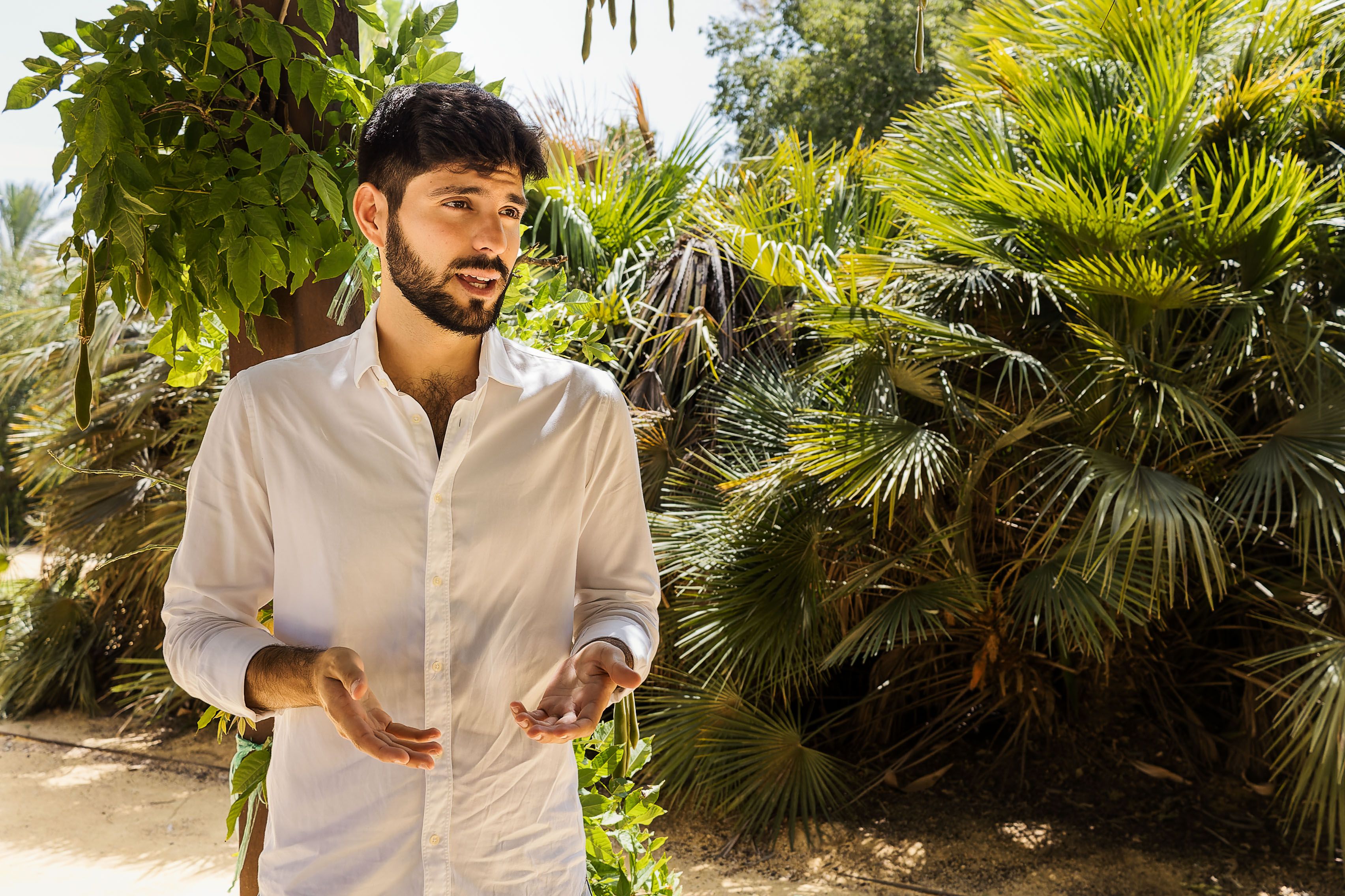 El joven durante la entrevista.