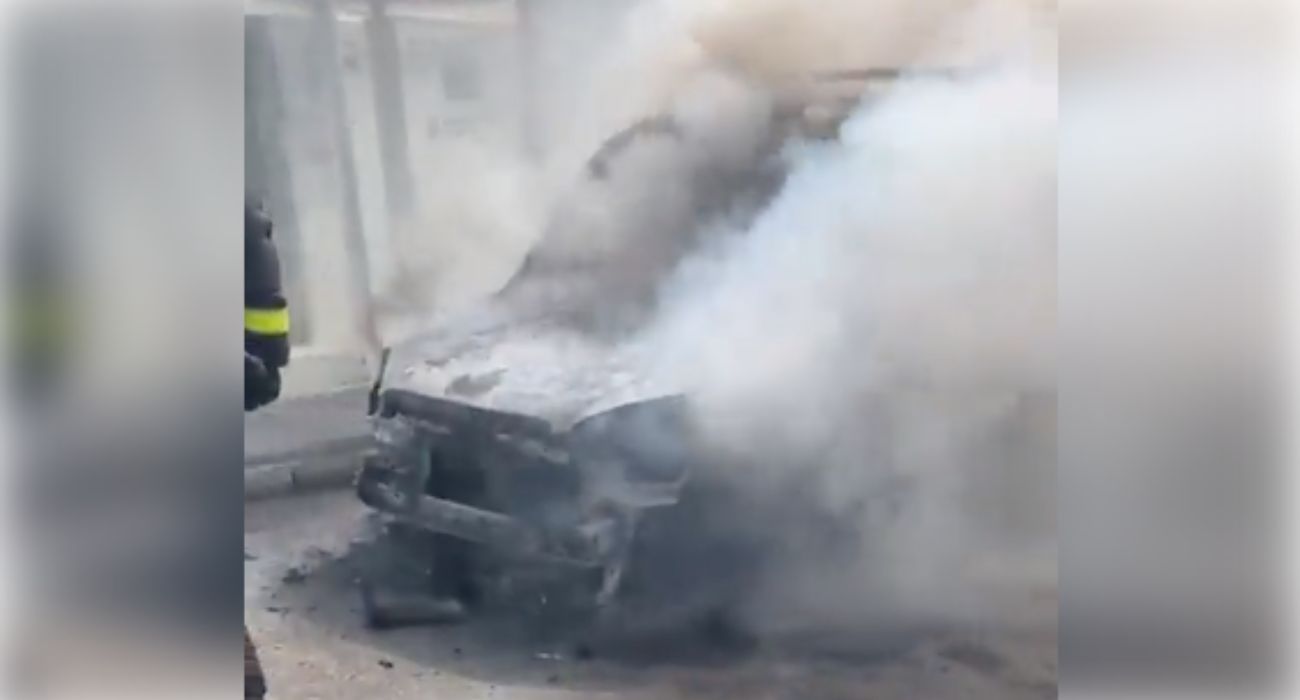 Aspecto en el que ha quedado el vehículo tras salir ardiendo en Los Albarizones.