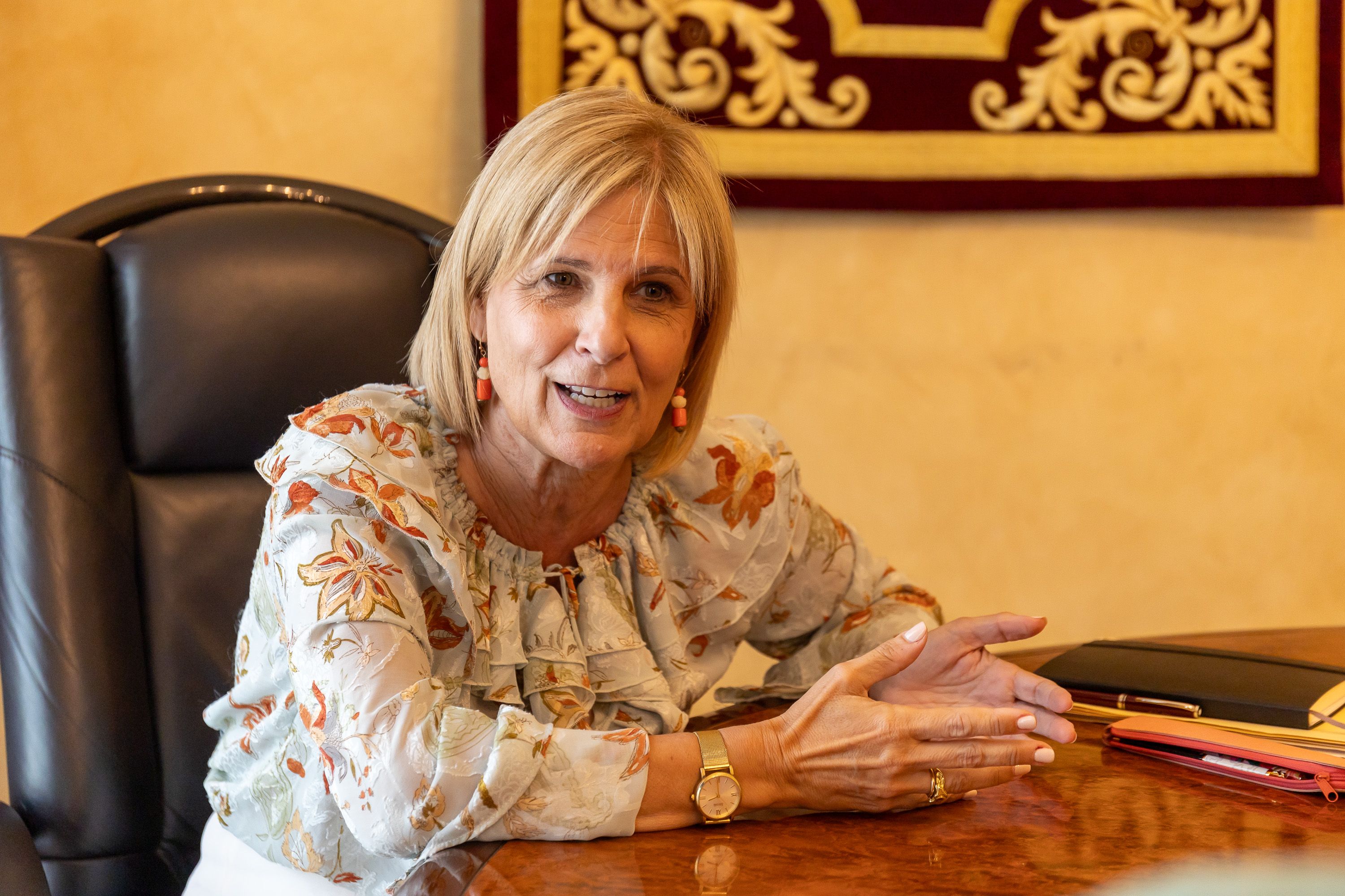 María José García-Pelayo, en un momento de la entrevista concedida a lavozdelsur.es, este viernes en el despacho de la Alcaldía de Jerez.