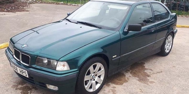 Un BMW como el conducido por el menor de 15 años en Chiclana.