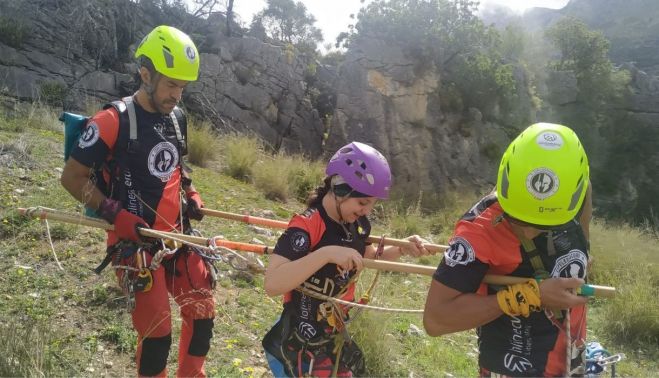 Caminando por la montaña.