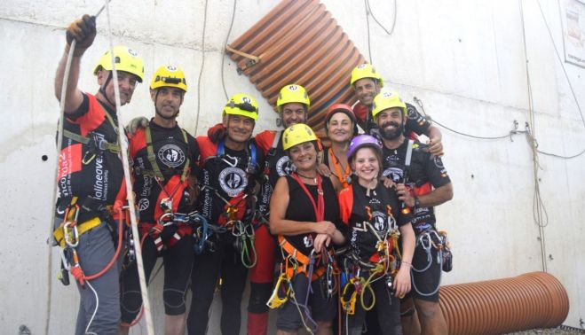 Con los componentes del equipo de Espeleosocorro Sin Fronteras.