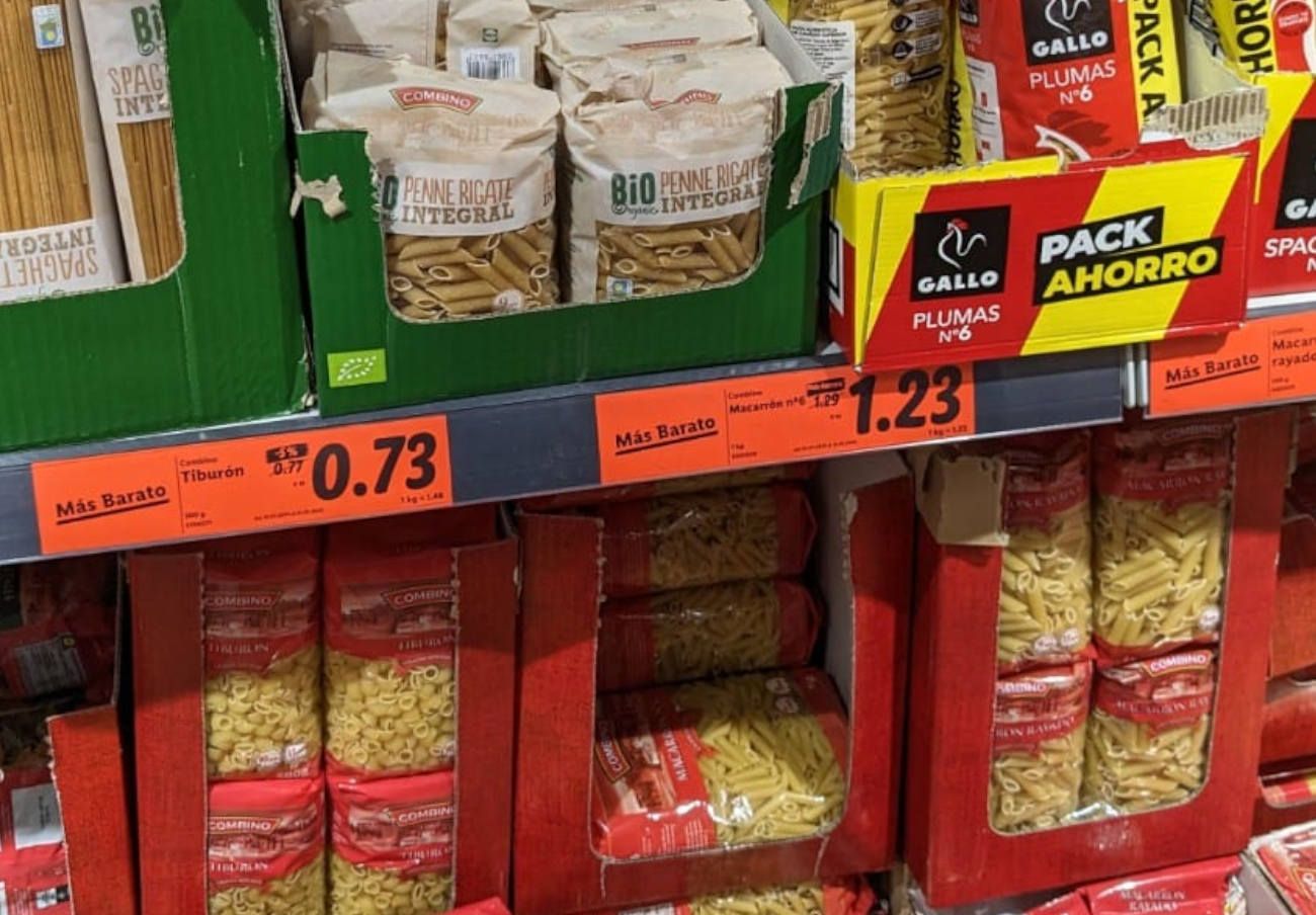 Descuentos falsos detectados en las estanterías de Lidl.  FACUA
