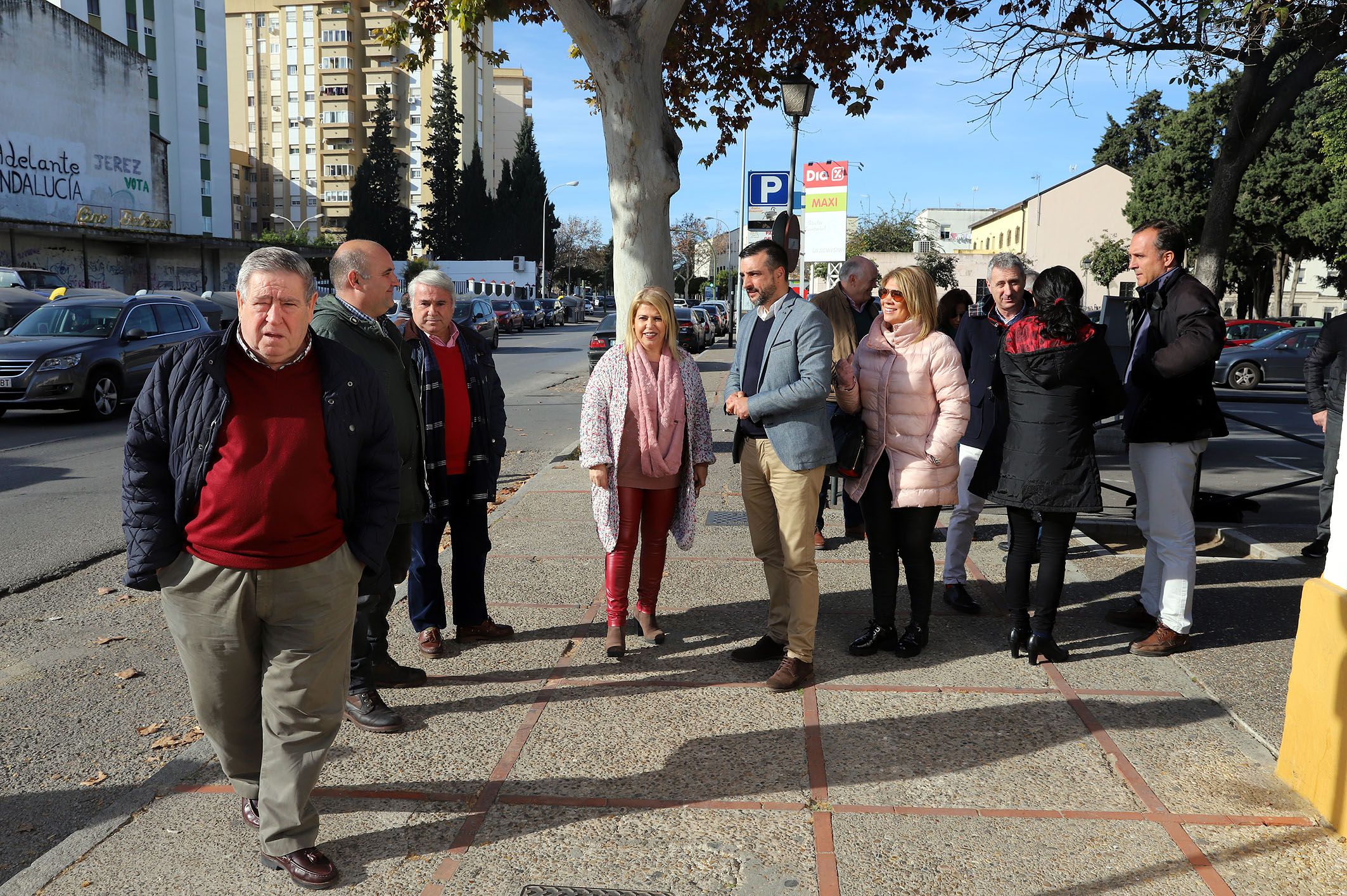 Un momento de la visita de la alcaldesa y otros miembros del gobierno a La Asunción. 