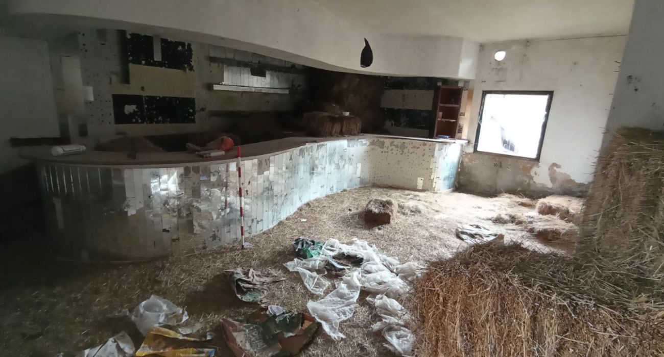 Restos de un puticlub abandonado y estudiado por los arqueólogos.   XURSO AYÁN