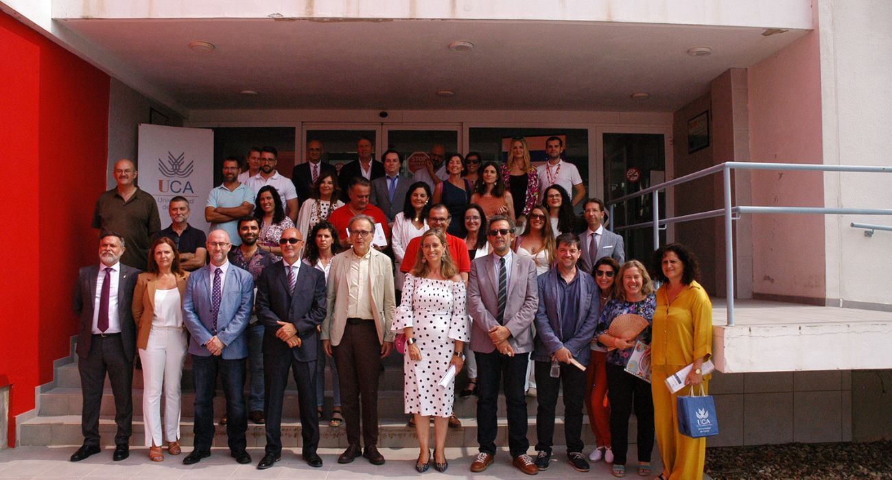 Foto de familia de la visita del ministro de Universidades al Campus de Jerez.